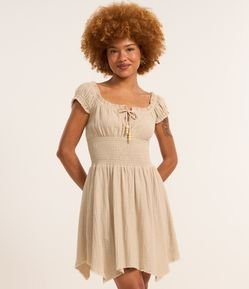 Vestido Curto Ombro a Ombro em Crepe com Lastex na Cintura