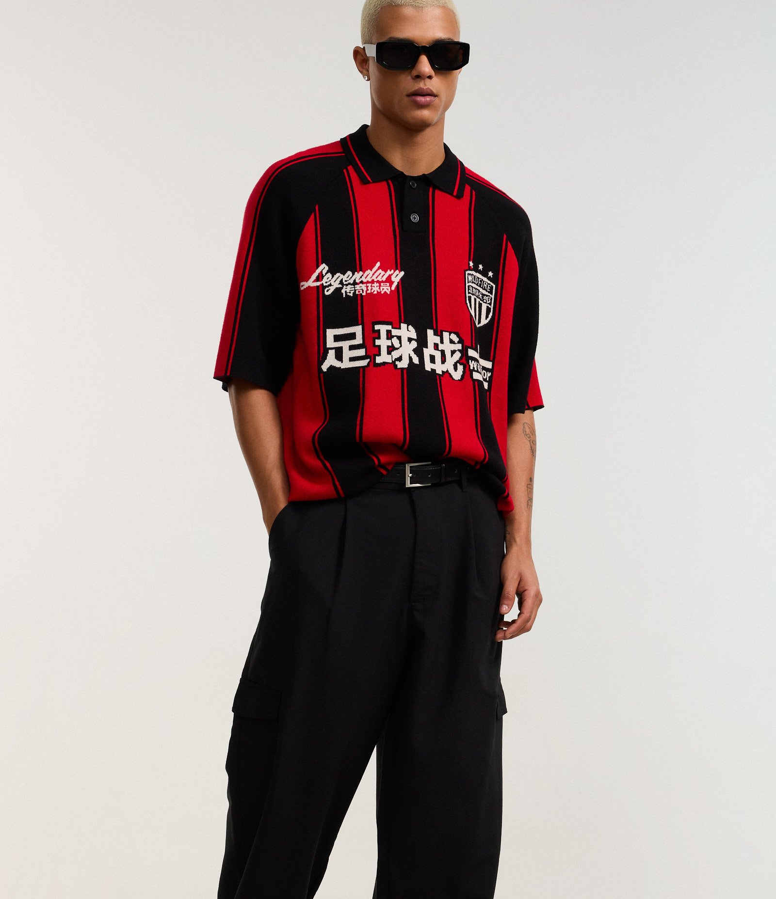 Calça Baggy Alfaiatada com Pregas e Bolso Cargo Preto 4