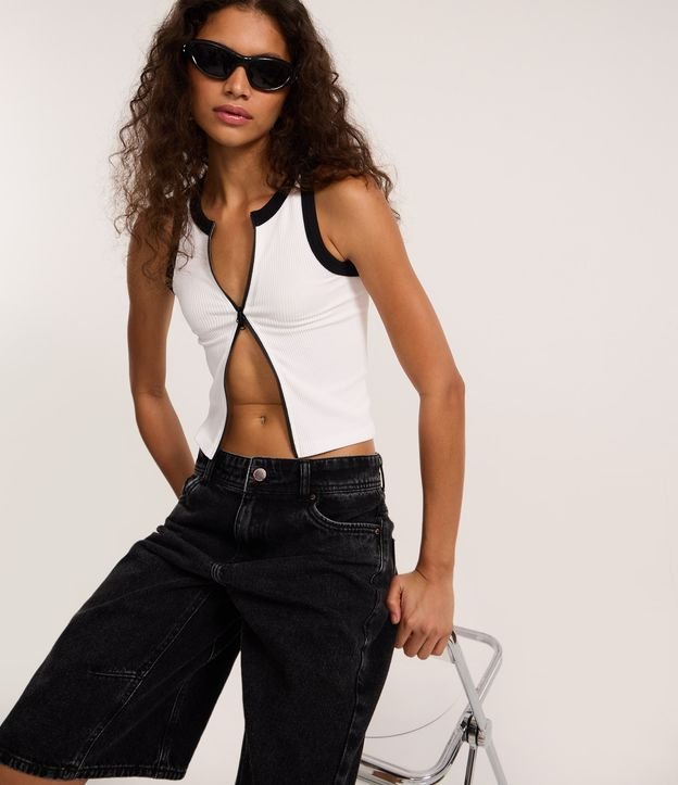 Cor: Branco | Tamanho: M