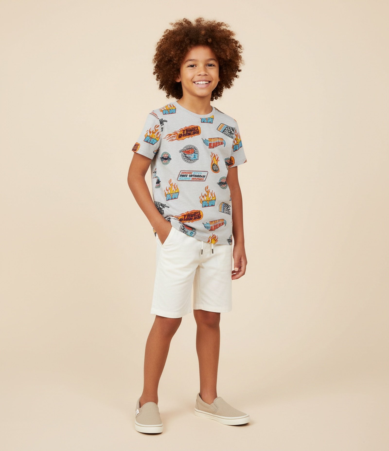 Camiseta Infantil com Estampa Hot Wheels - Tam 4 a 10 Anos Cinza 1