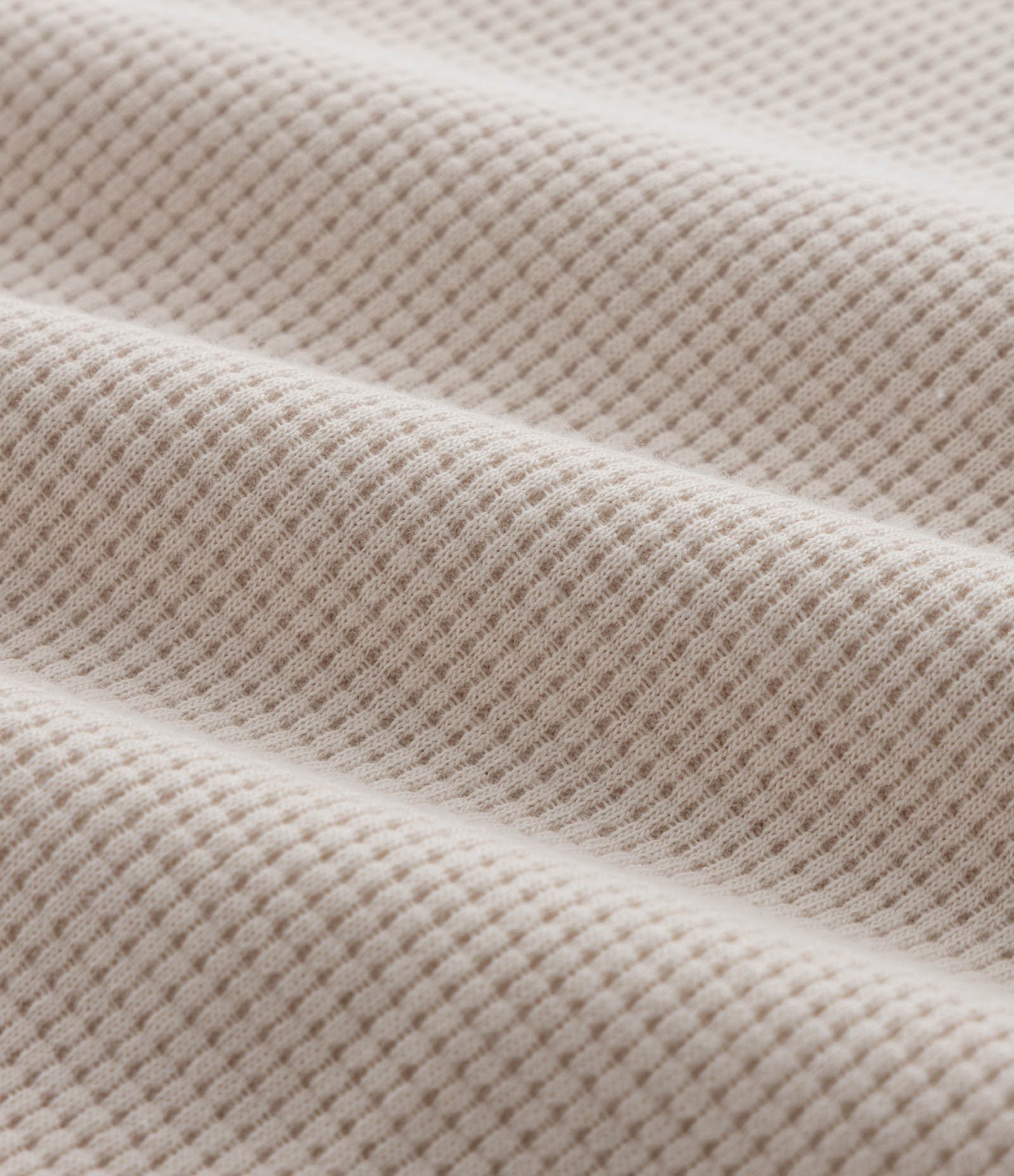 Bata Comfort Texturizado com Gola V e Amarração Bege 10