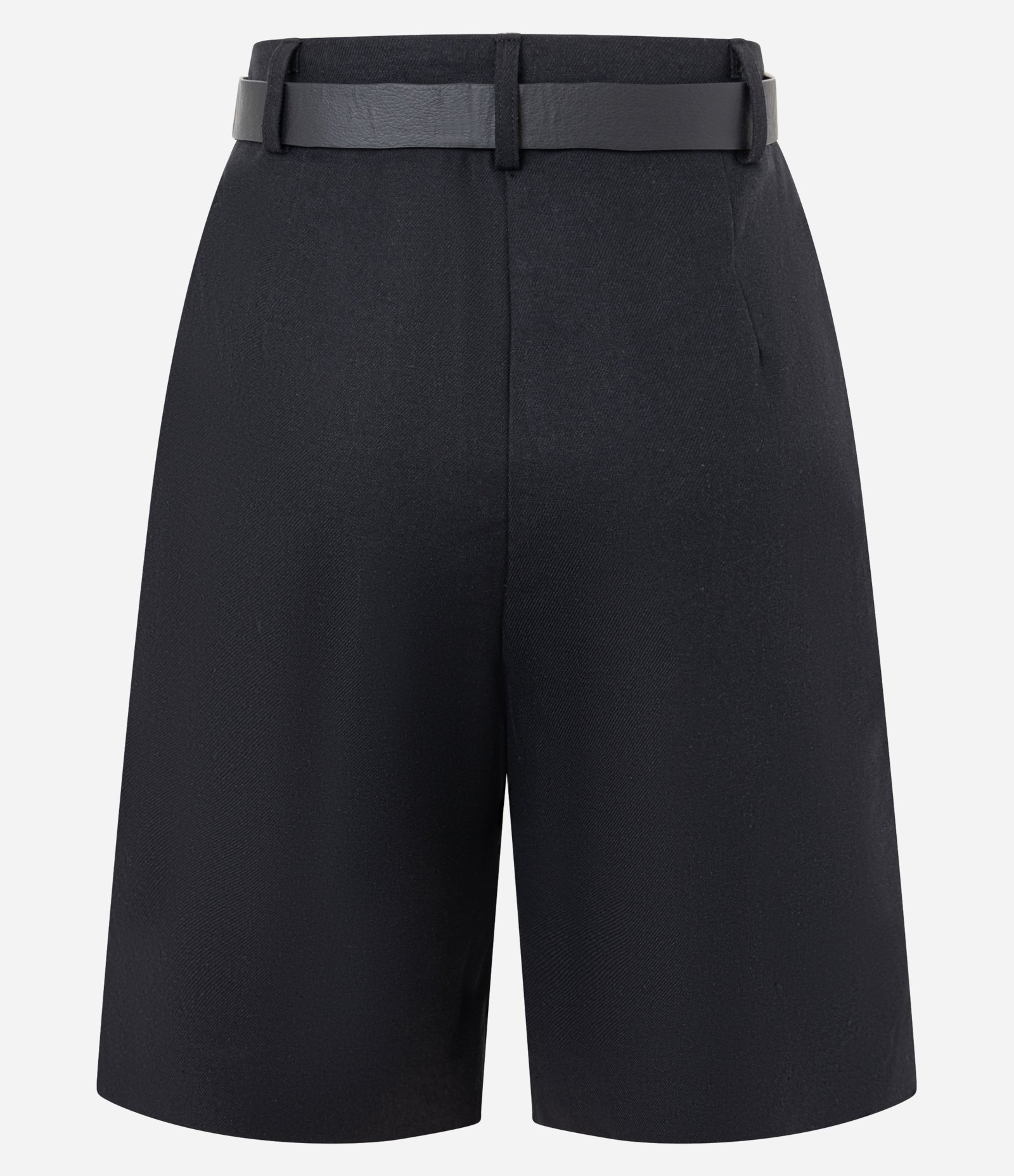 Bermuda com Linho e Cinto Afivelado Preto 7