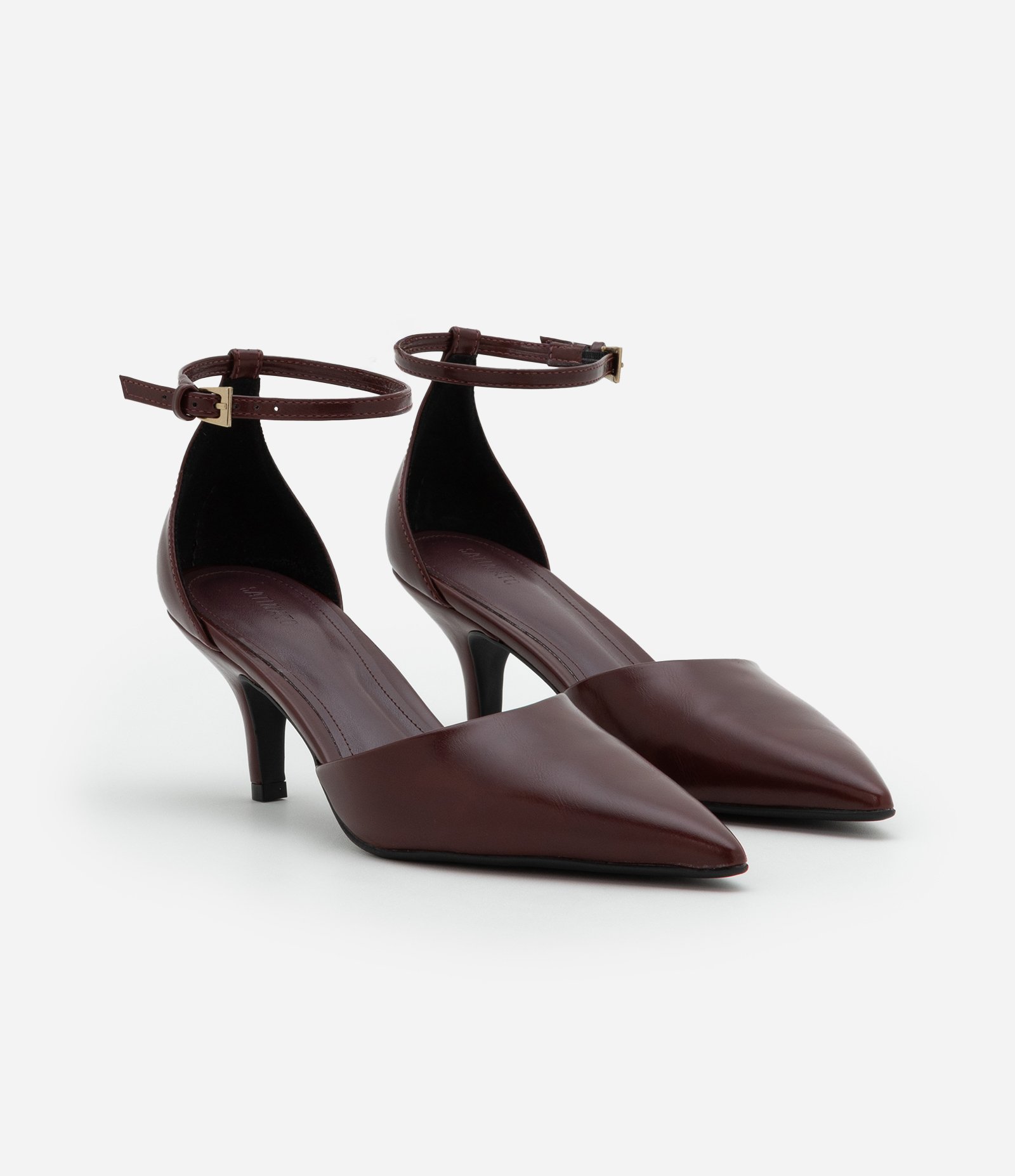 Sapato Scarpin com Bico e Salto Fino Vinho 3