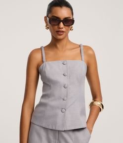 Blusa Alfaiatada de Alça  com Botões Forrados