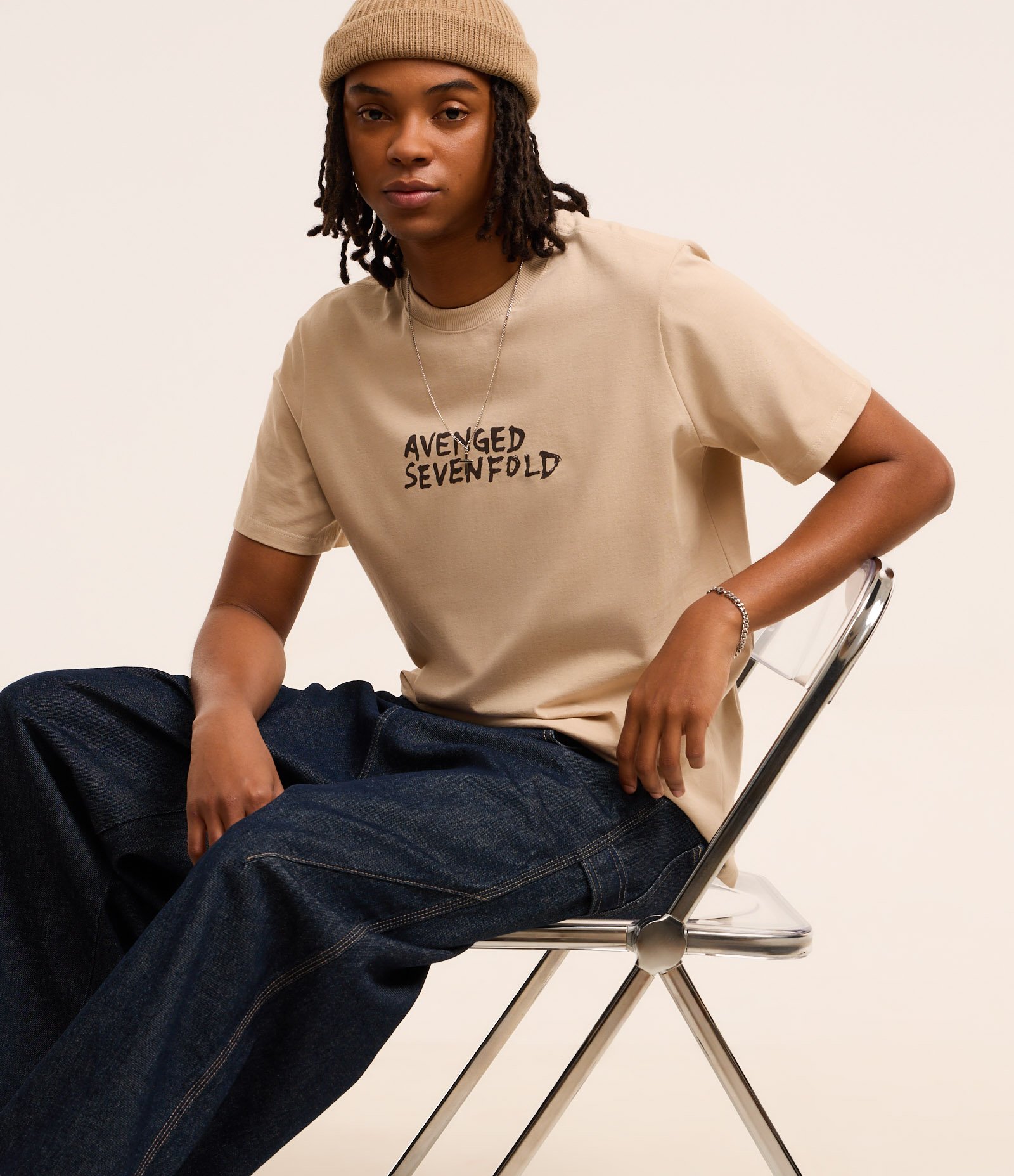 Camiseta Regular em Algodão com Estampa de Caveira e Lettering Avenged Sevenfold Cinza 1