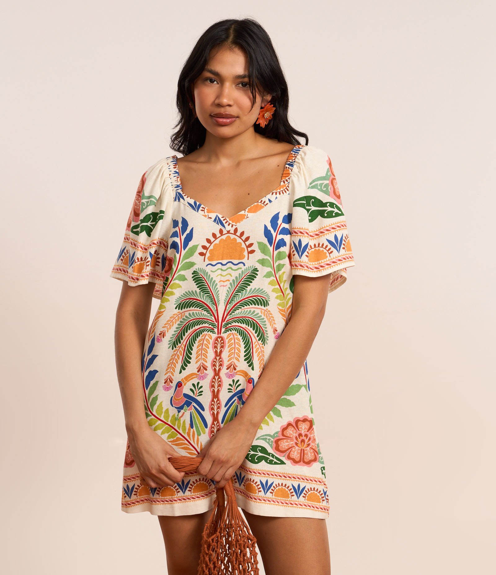 Vestido Curto em Viscolinho com Estampa Tropical Multicores 2
