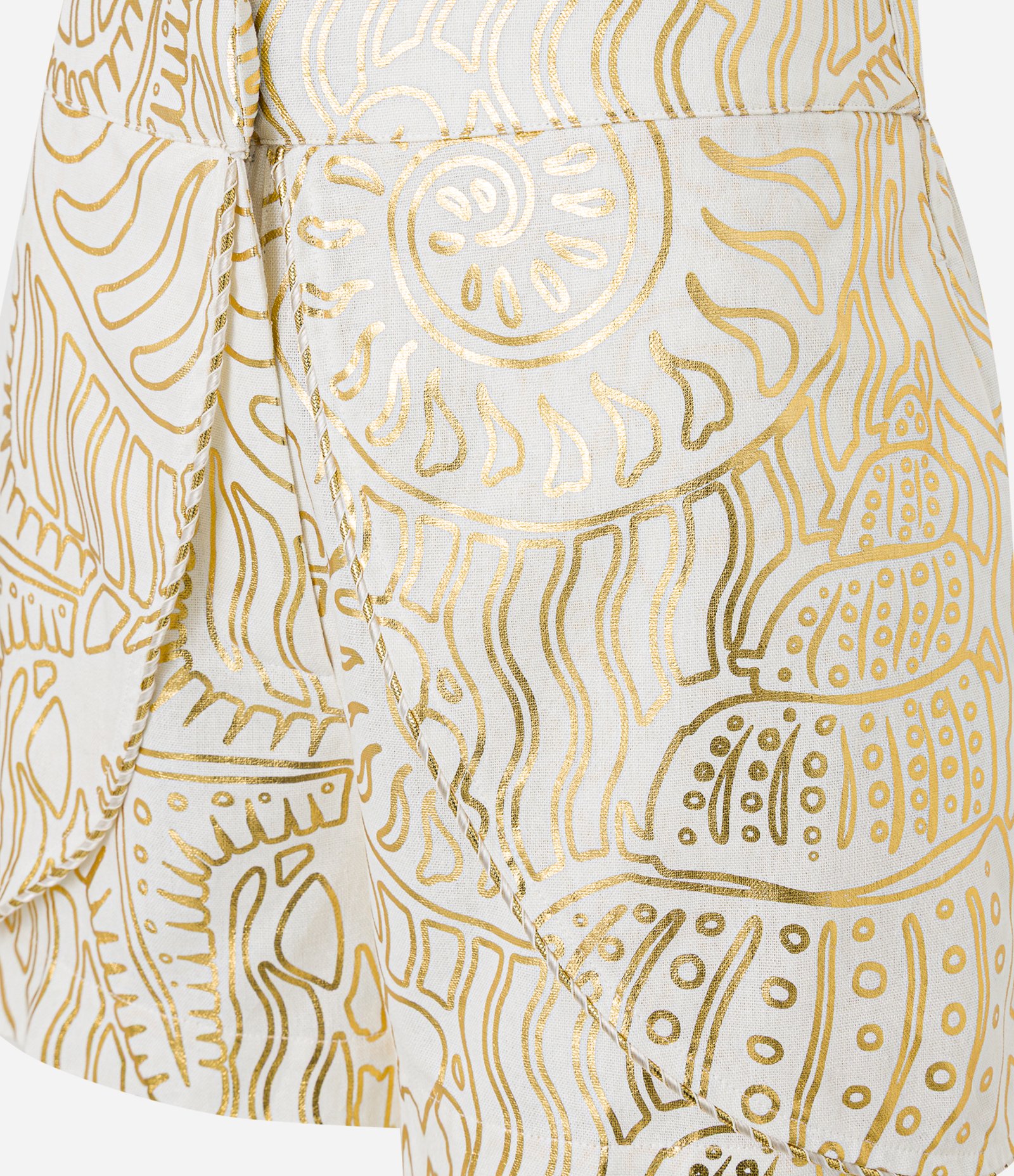 Short Cintura Alta em Viscolinho com Estampa de Foil Dourado/Branco 8