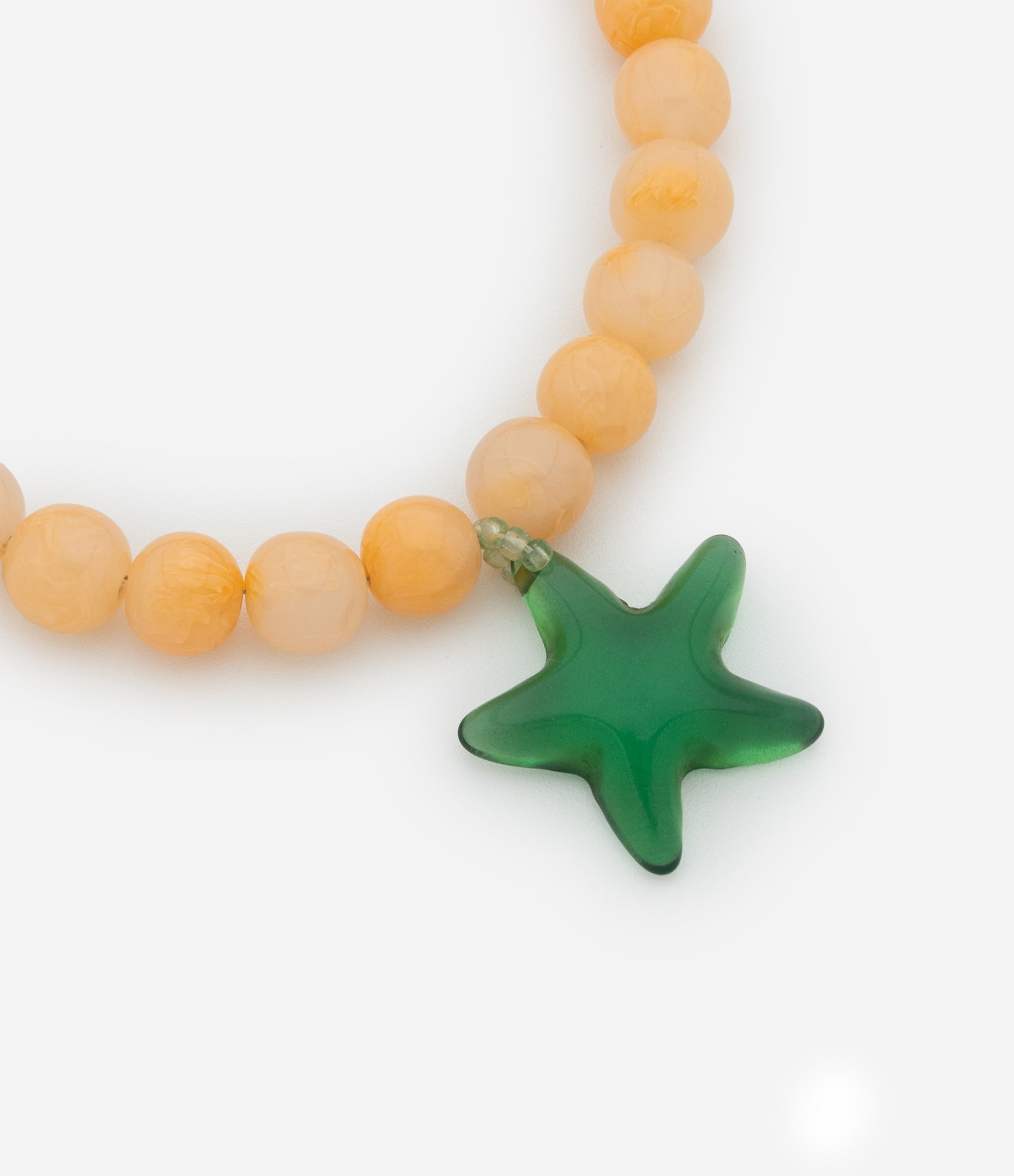 Colar Curto com Bolinhas Degradê e Pingente de Estrela Verde/Amarelo 1