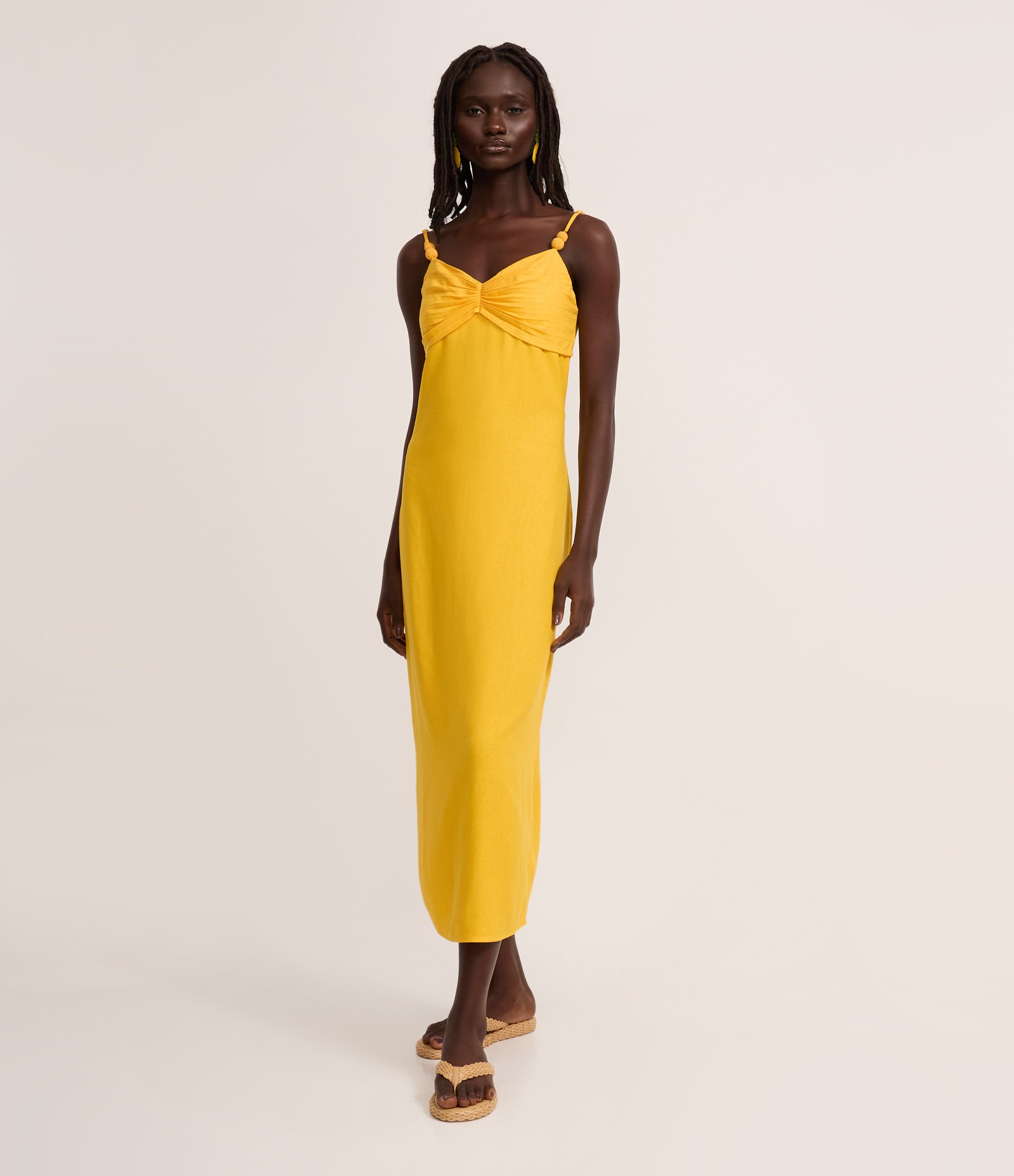 Vestido Long Midi em Viscolinho e Detalhes nas Alças Amarelo 1