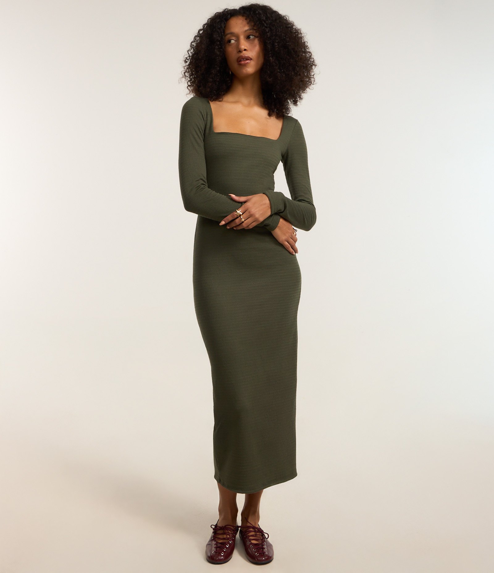 Vestido New Midi em Ribana Canelada com Fenda Verde 5