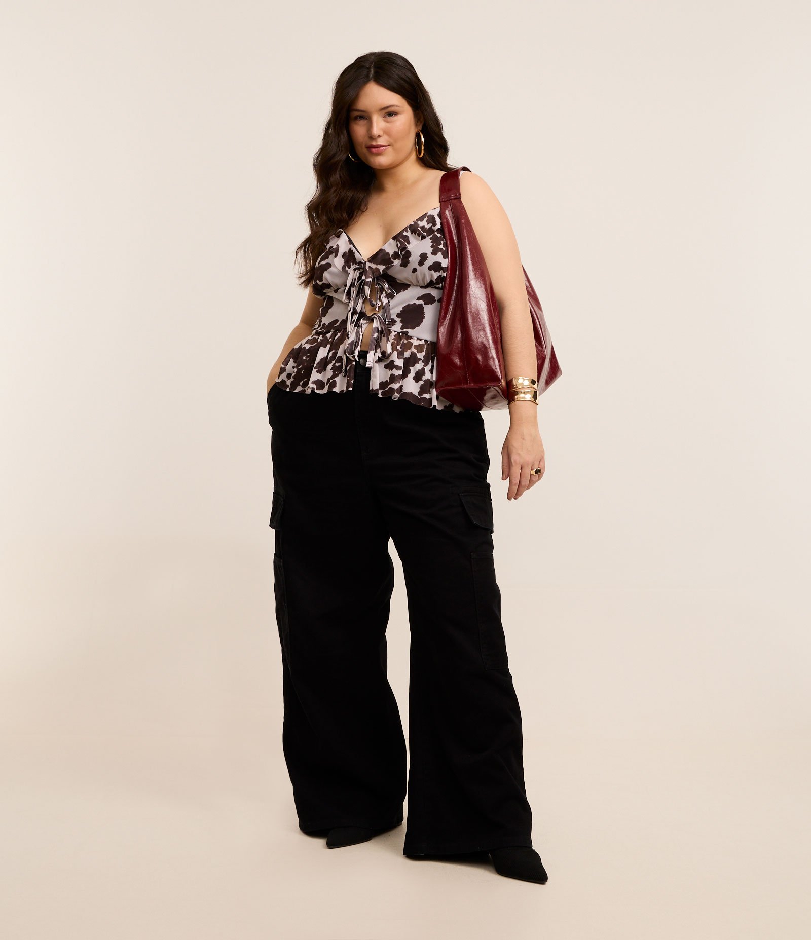 Blusa Tule com Amarração e Estampa de Vaca Curve & Plus Size Bege/Cinza 2