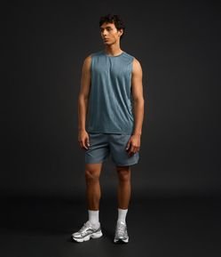 Bermuda Esportiva com Textura Furadinha