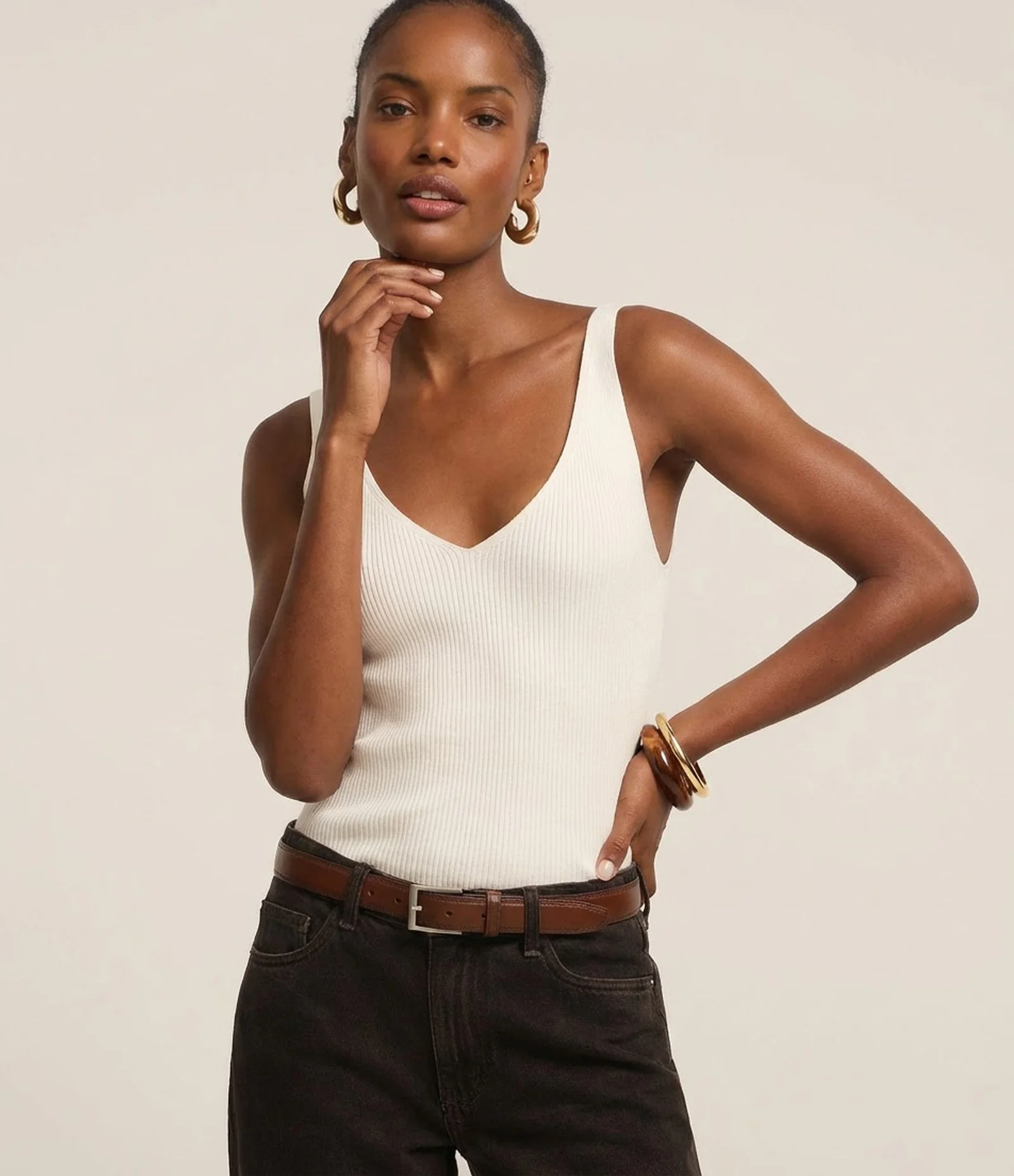 Blusa Canelada em Tricô com Decote V e Costas Decotadas Off White 1