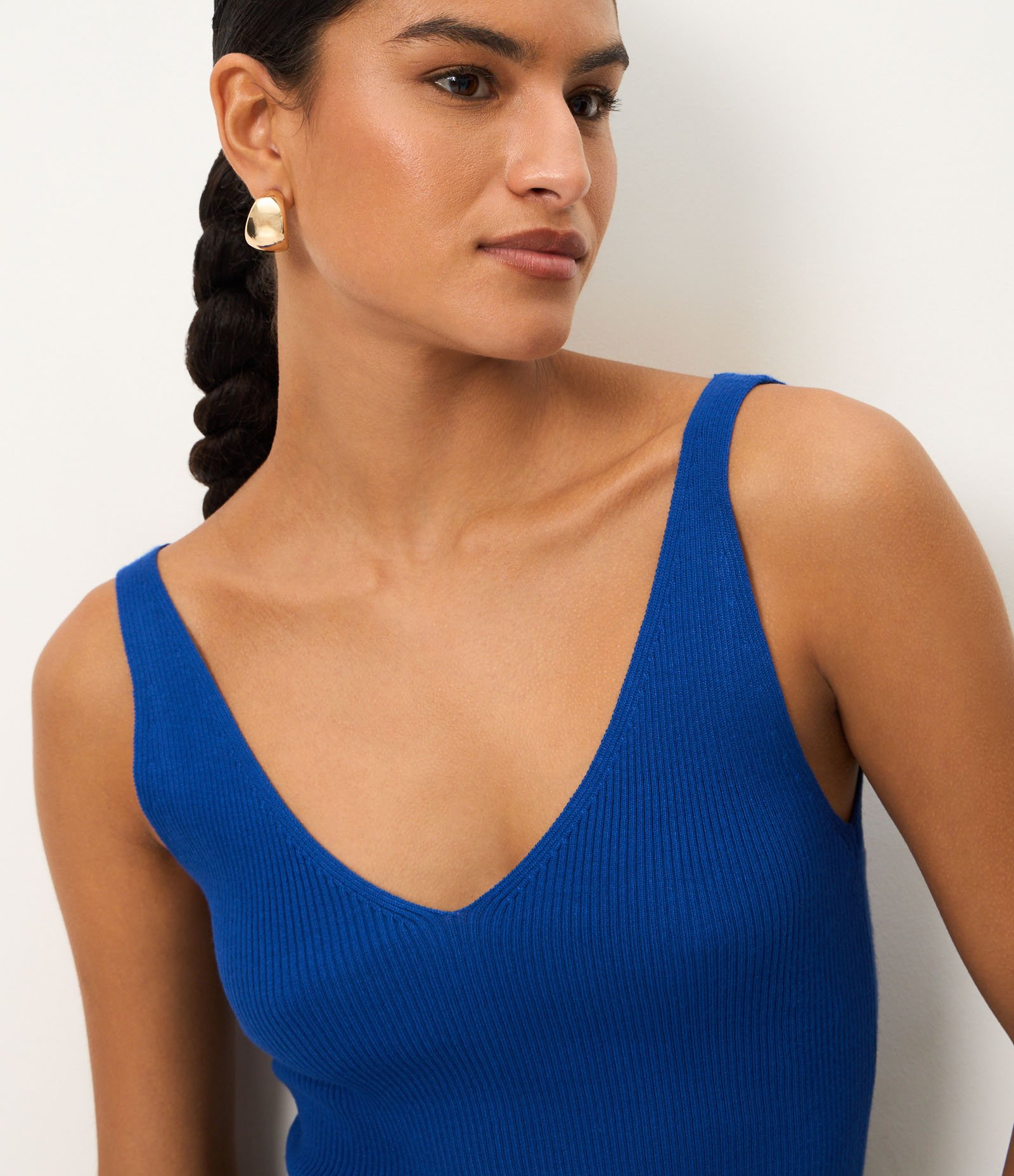 Blusa Canelada em Tricô com Decote V e Costas Decotadas Azul Índigo 6