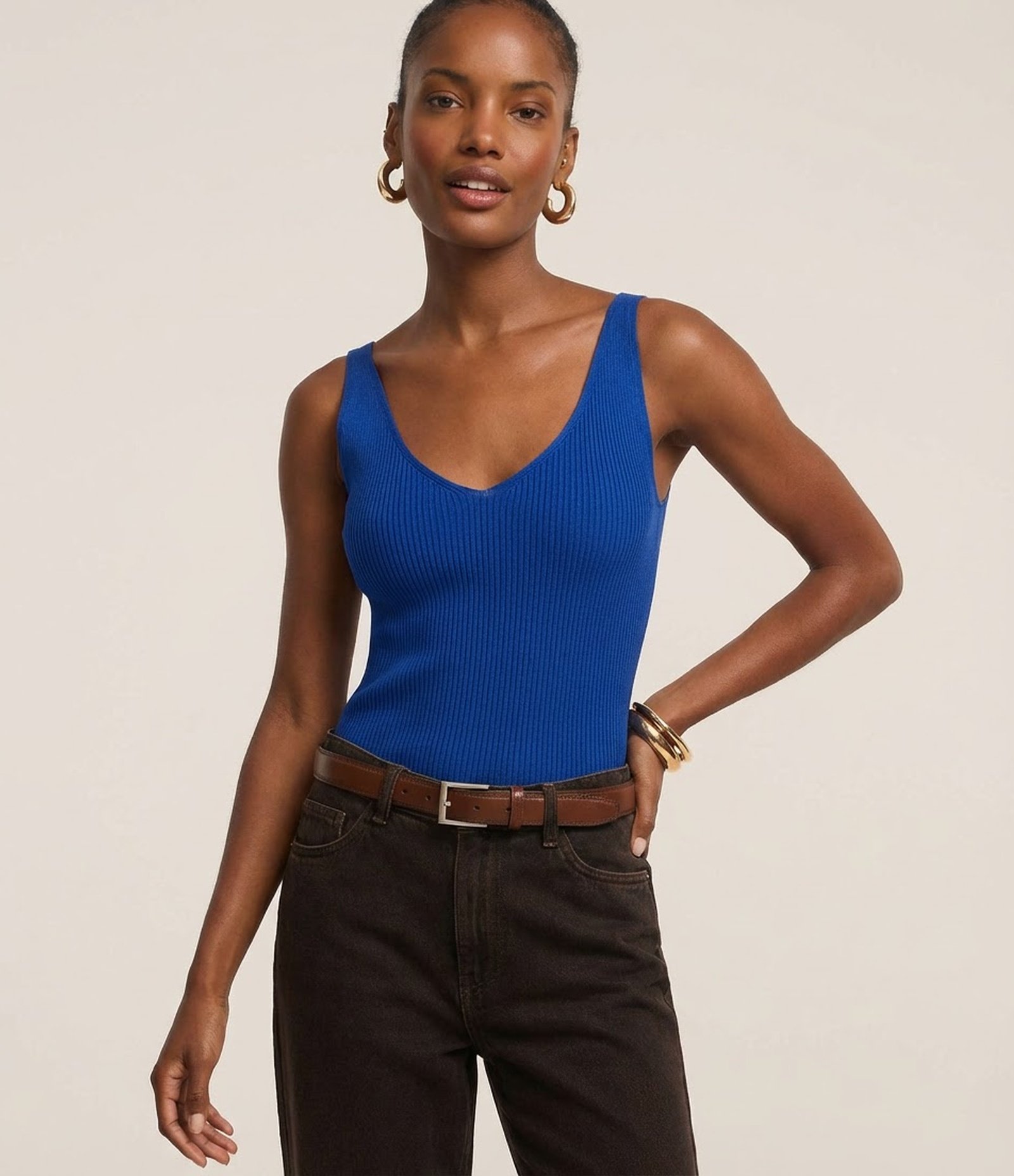 Blusa Canelada em Tricô com Decote V e Costas Decotadas Azul Índigo 1