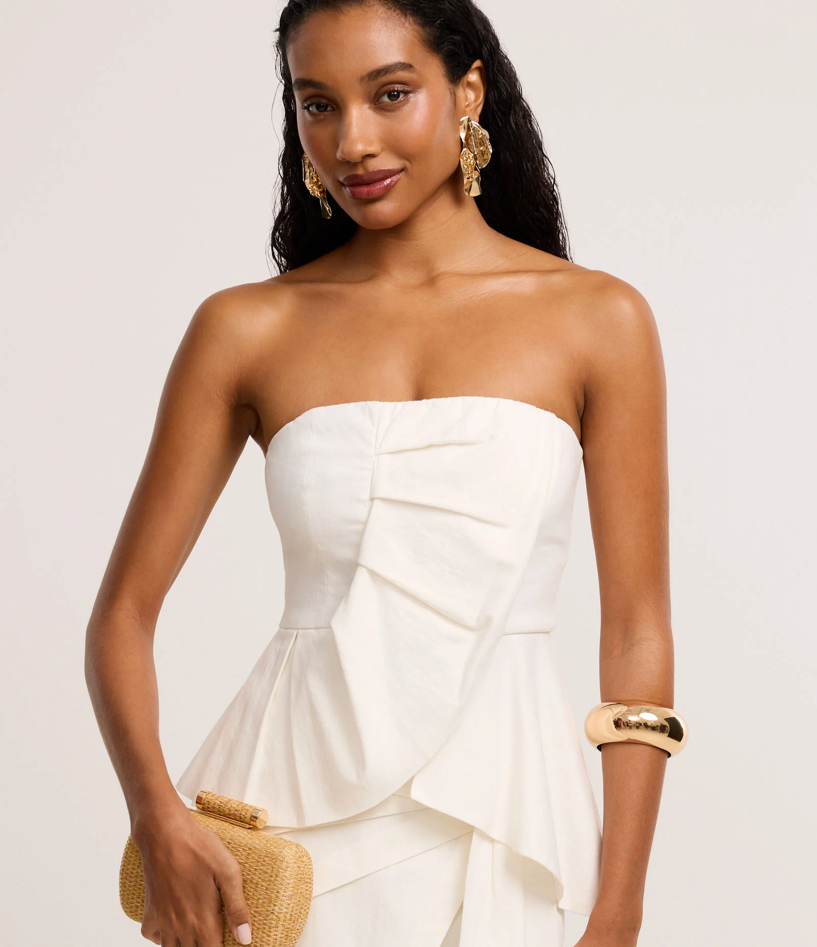 Blusa Sem Alça em Viscolinho com Transpasse Assimétrico Off White 1