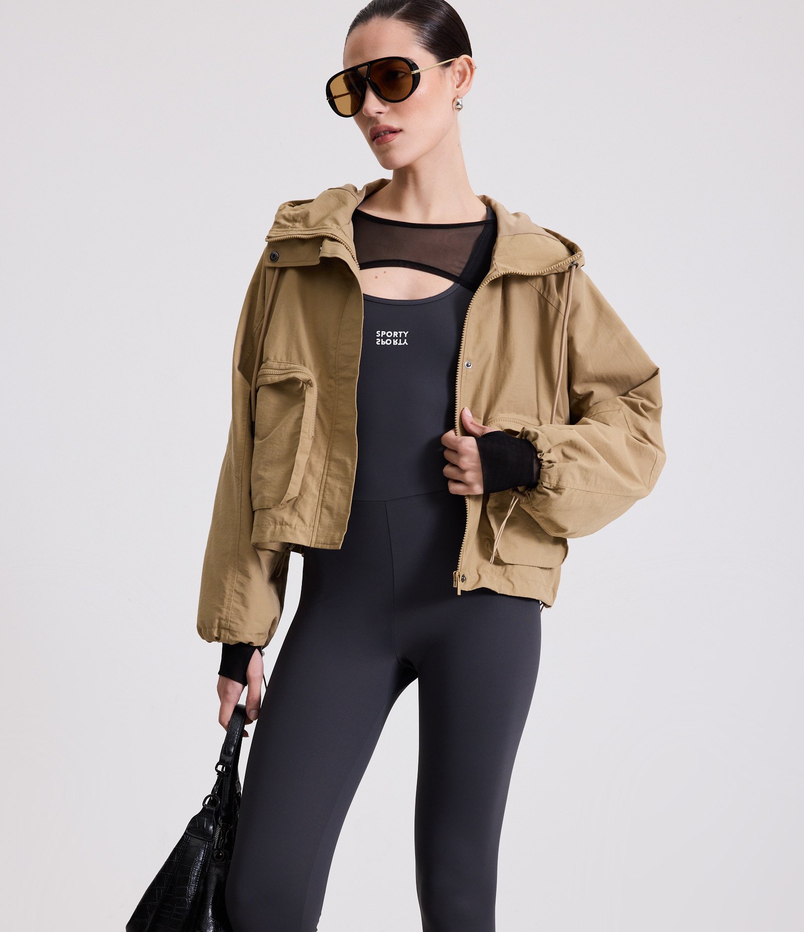 Camiseta Manguito Esportiva em Microfibra com Transparência Preto 7