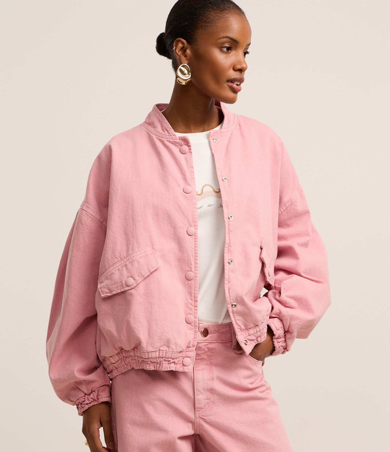 Jaqueta Bomber em Sarja com Botões e Lapelas Rosa 2