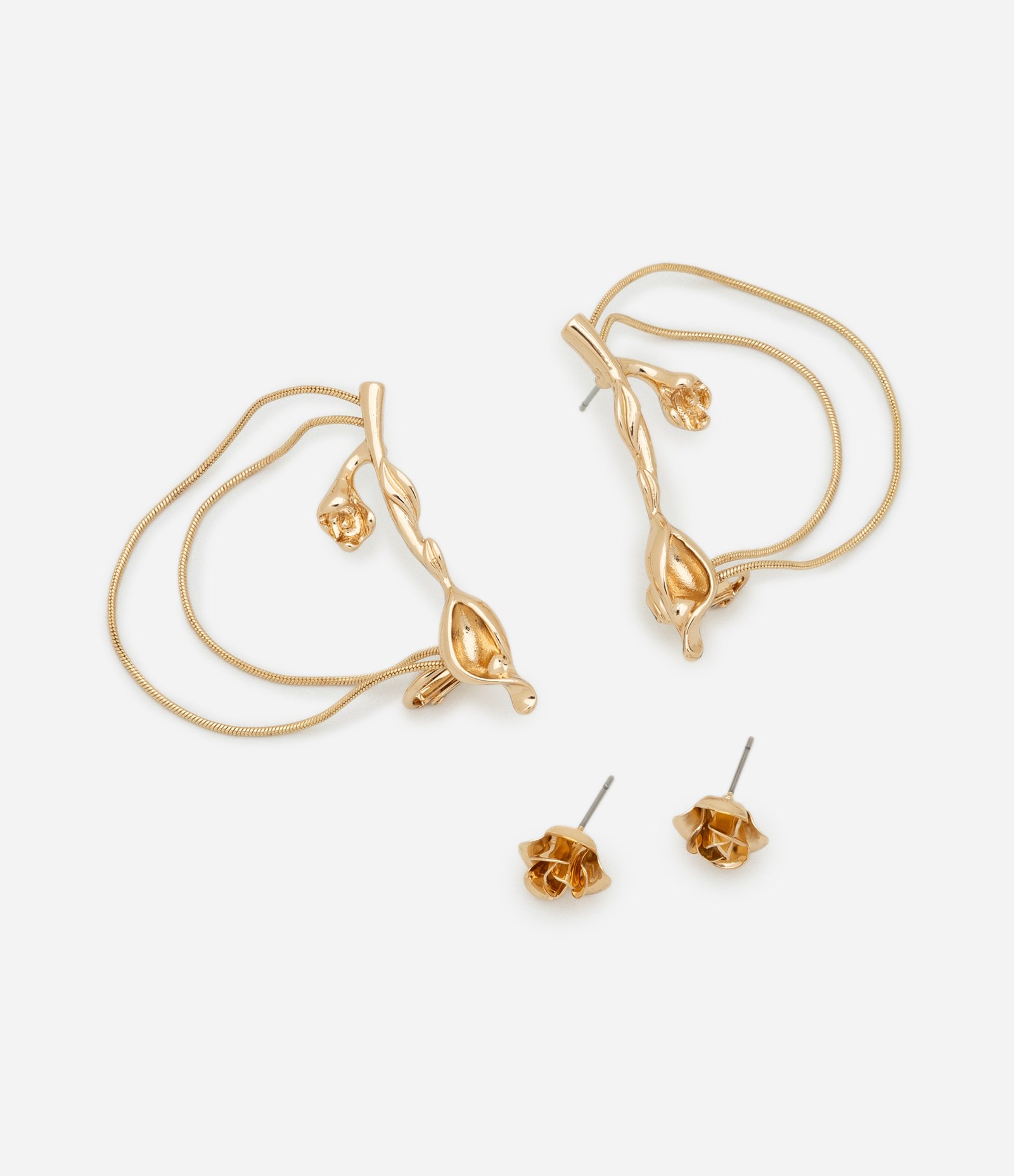 Brinco Ear Cuff Assimétrico com Correntes e Brinco Pequeno Flor Dourado 2
