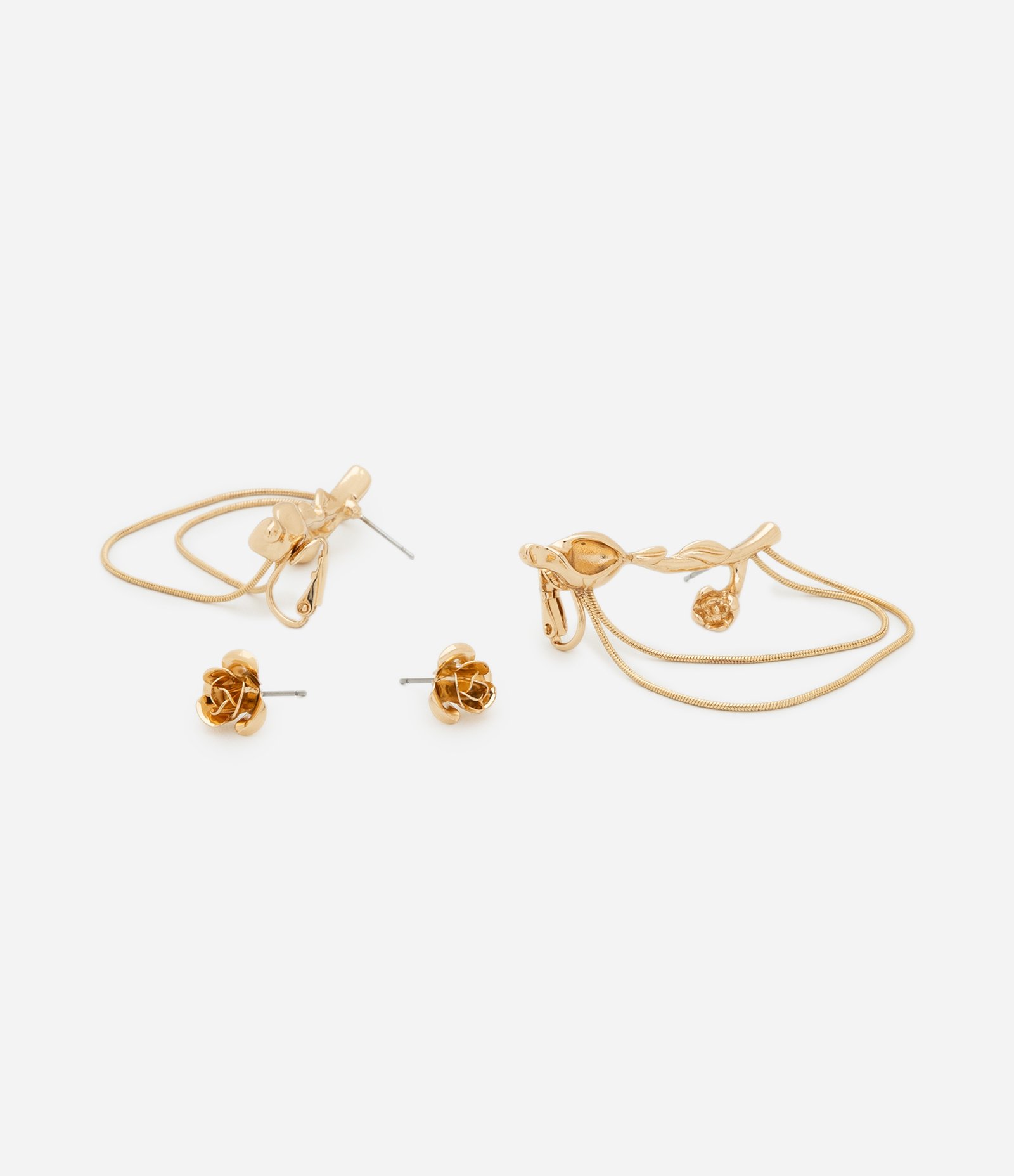 Brinco Ear Cuff Assimétrico com Correntes e Brinco Pequeno Flor Dourado 3