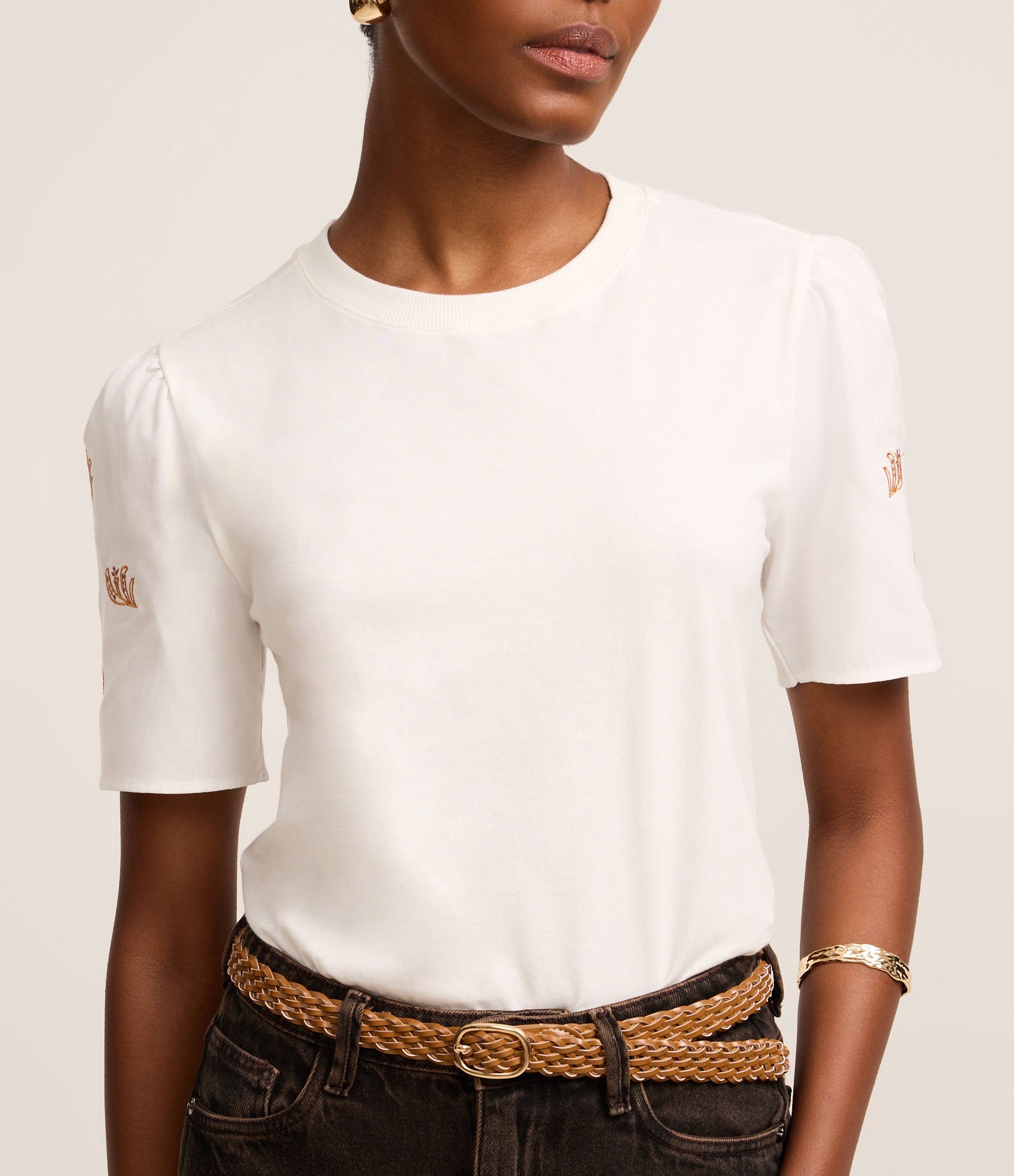 Blusa em Algodão com Bordado de Folhagem na Manga Bufante Branco 4