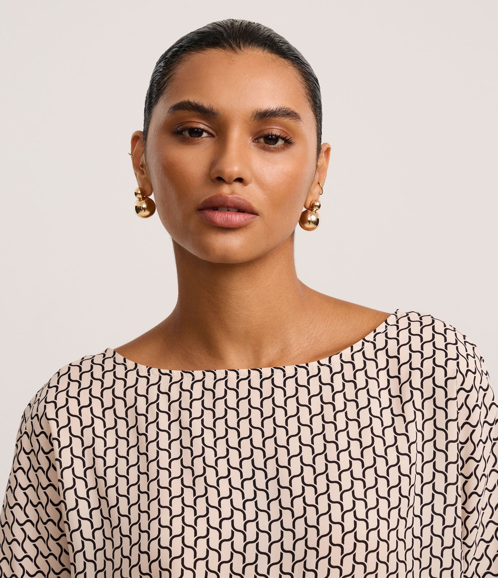 Blusa em Chiffon com Decote Redondo e Estampa Geométrica Rosé 4