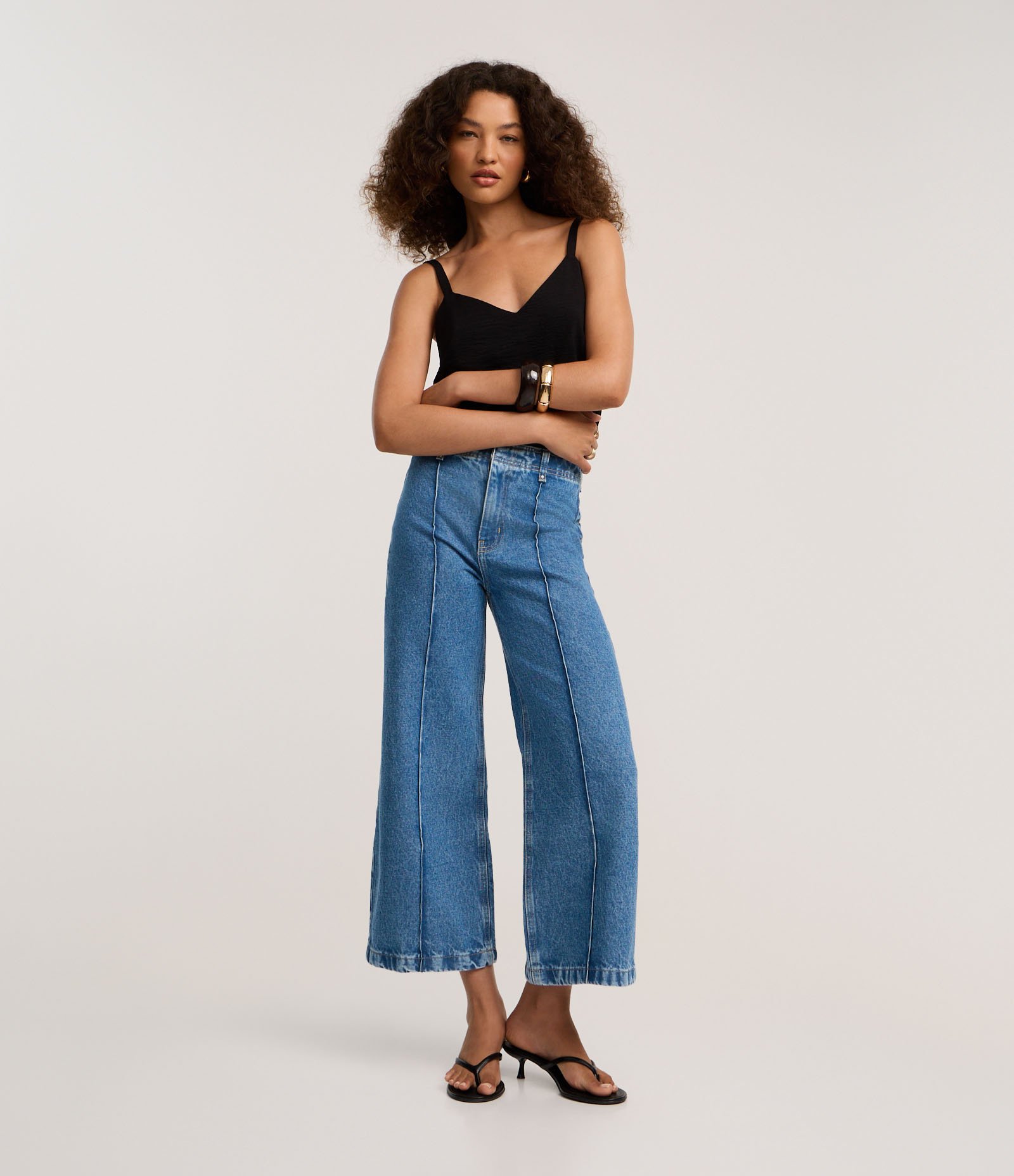 Blusa de Alça em Airflow com Decote V Preto 2