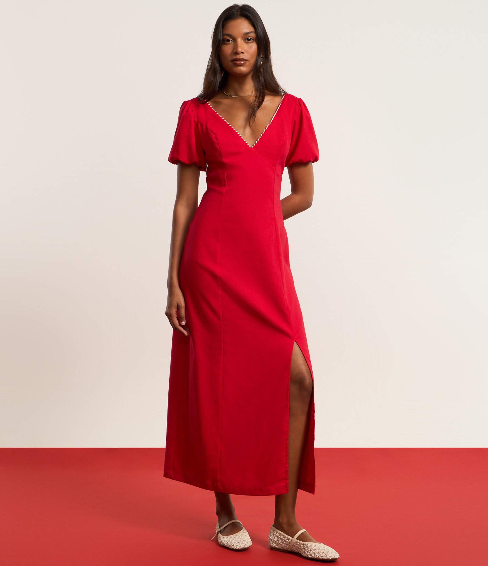 Vestido Long Midi em Viscolinho com Detalhe no Decote Vermelho 5