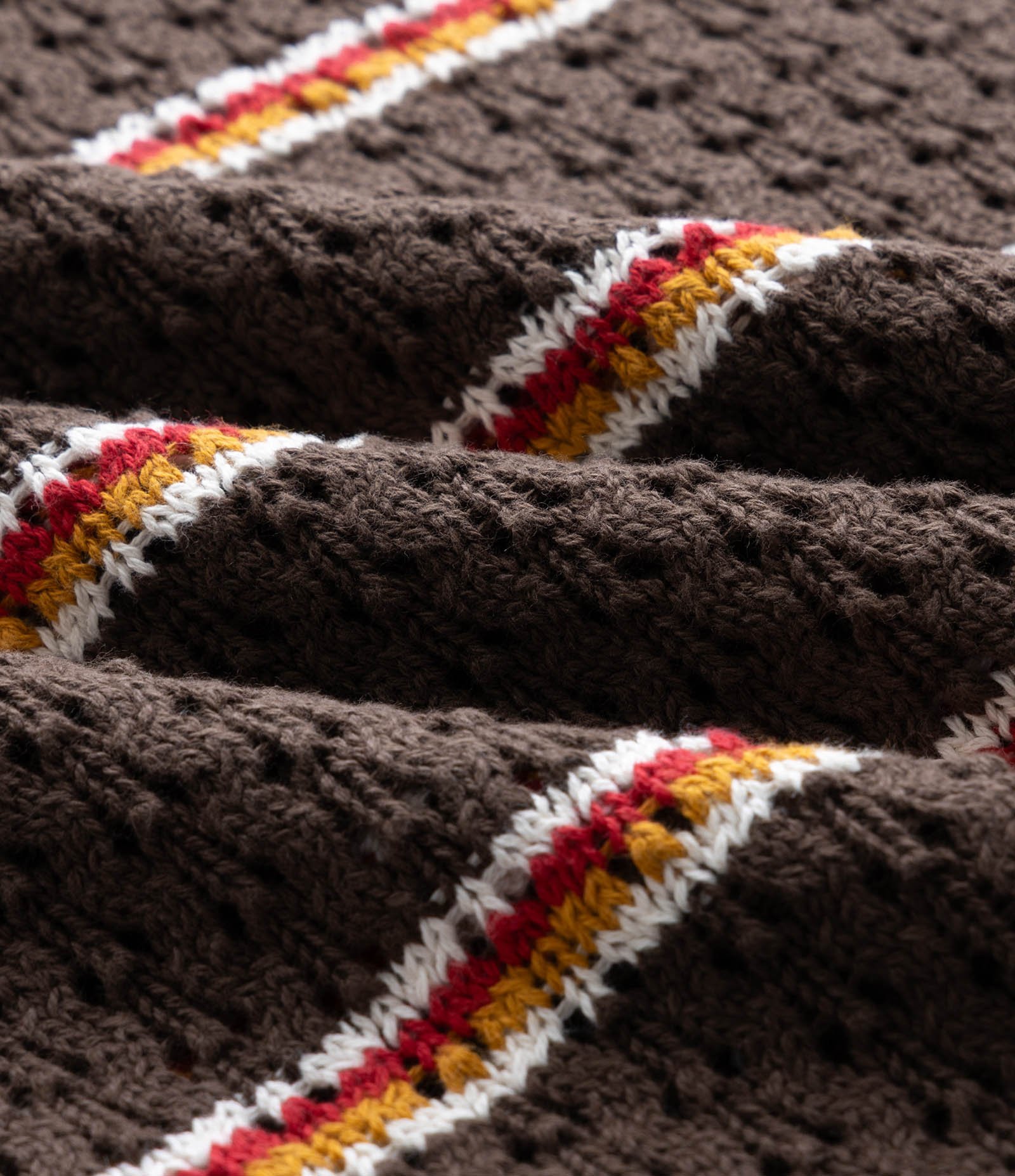 Regata em Tricô com Listras Verticais e Pontos Abertos Marrom 7