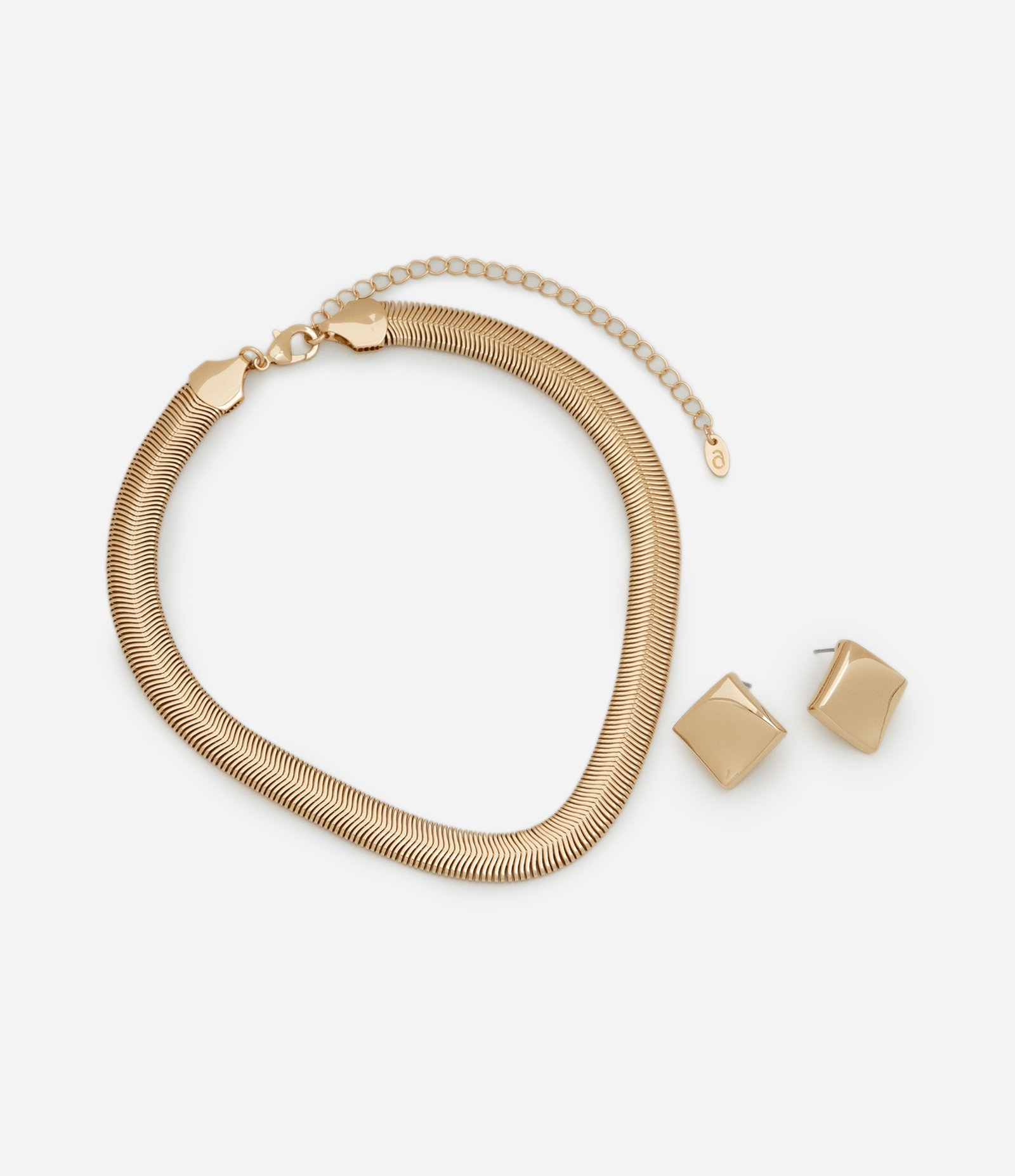 Conjunto de Colar Rabo de Rato e Brinco Quadrado em Metal Dourado 2