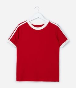 Camiseta Infantil com Detalhes Contrastantes - Tam 5 a 14 anos