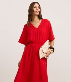 Vestido Evasê Midi em Airflow com Lastex na Cintura