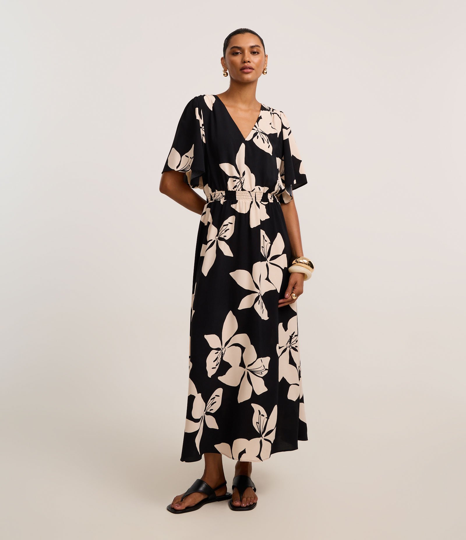 Vestido Evasê Midi em Airflow com Estampa Folhagem Preto/Off White 2