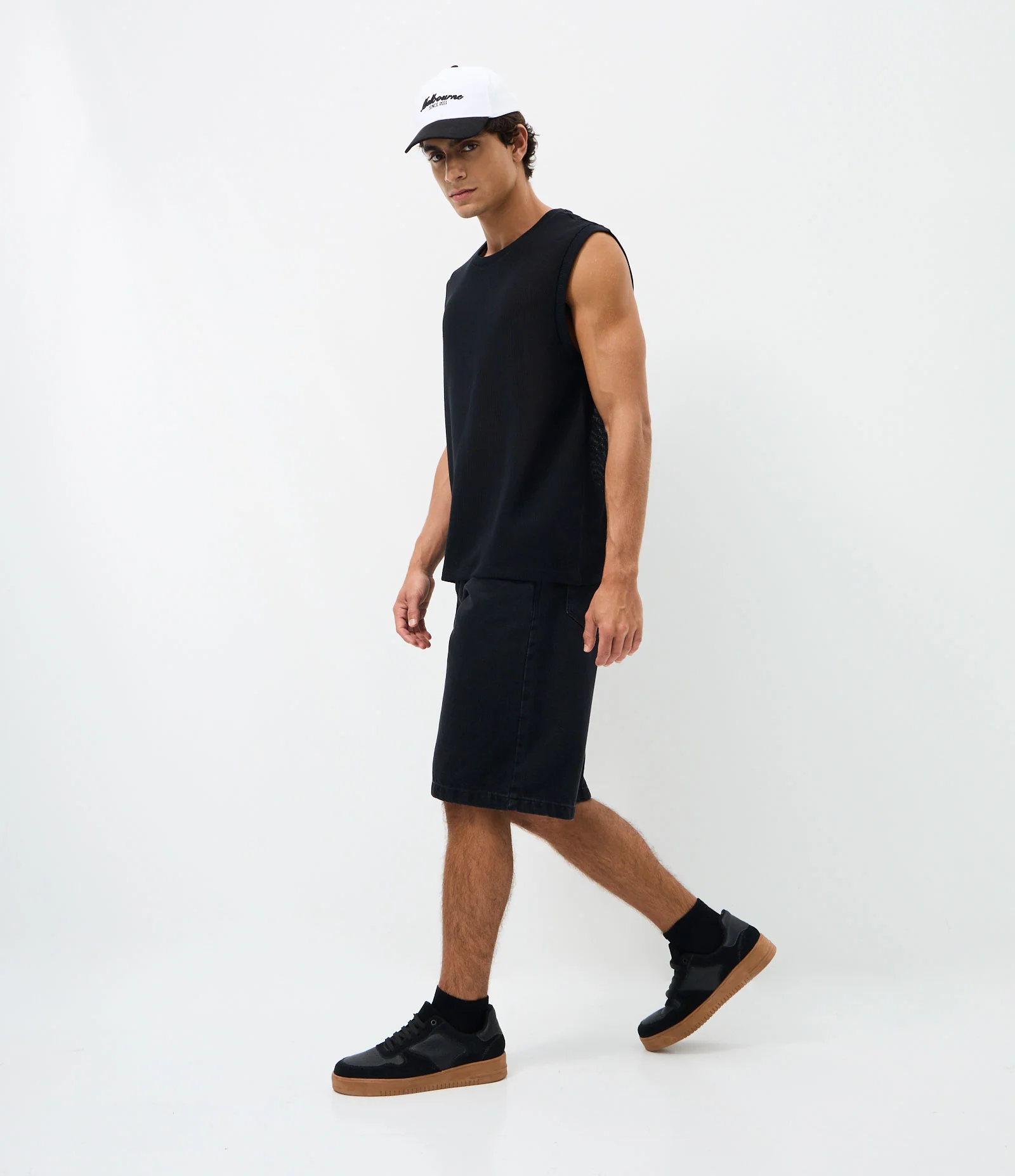 Regata Boxy Lisa com Efeito Tricô Preto 3