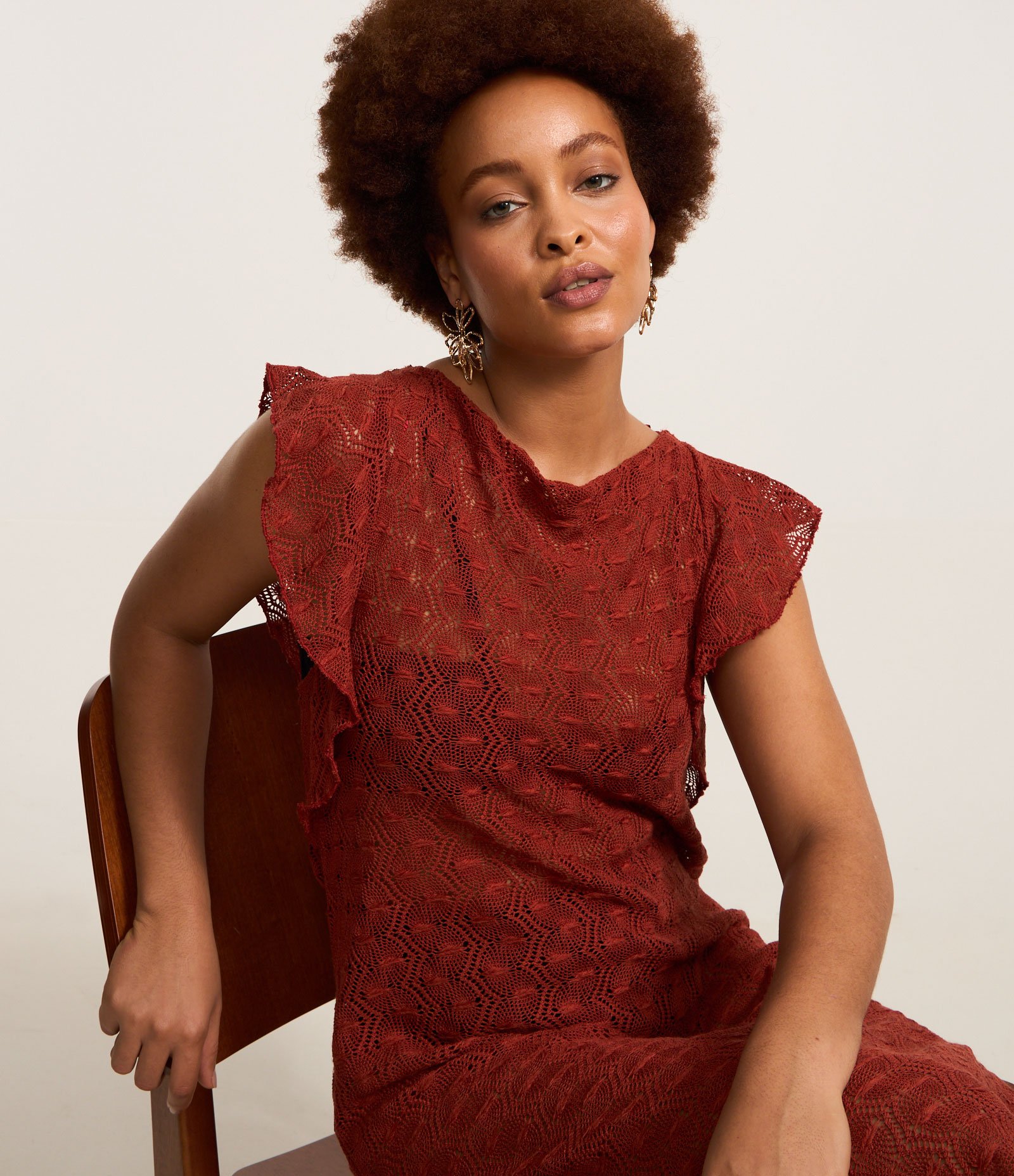 Vestido Longo em Renda com Babado nos Ombros Vermelho 1