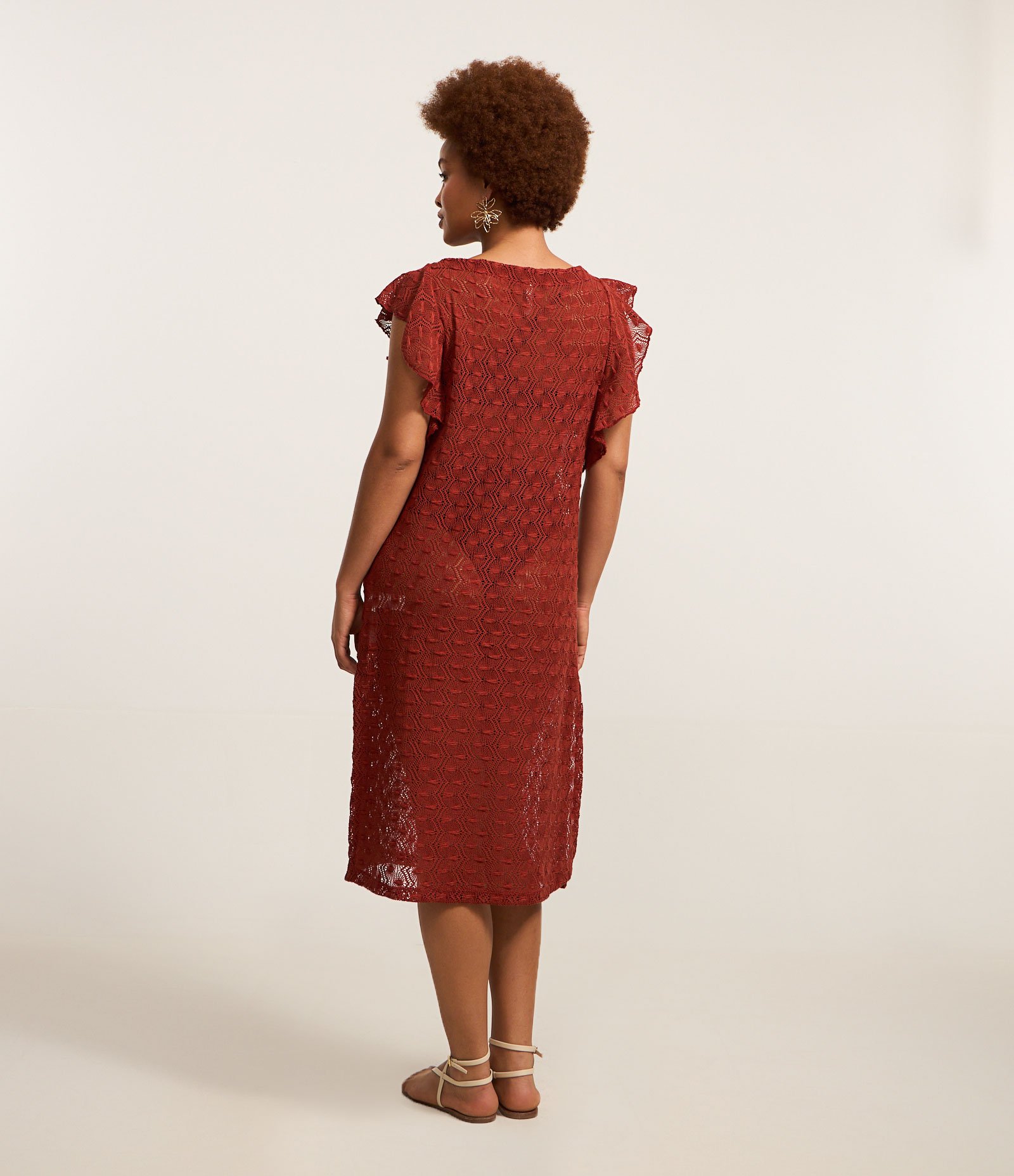 Vestido Longo em Renda com Babado nos Ombros Vermelho 3