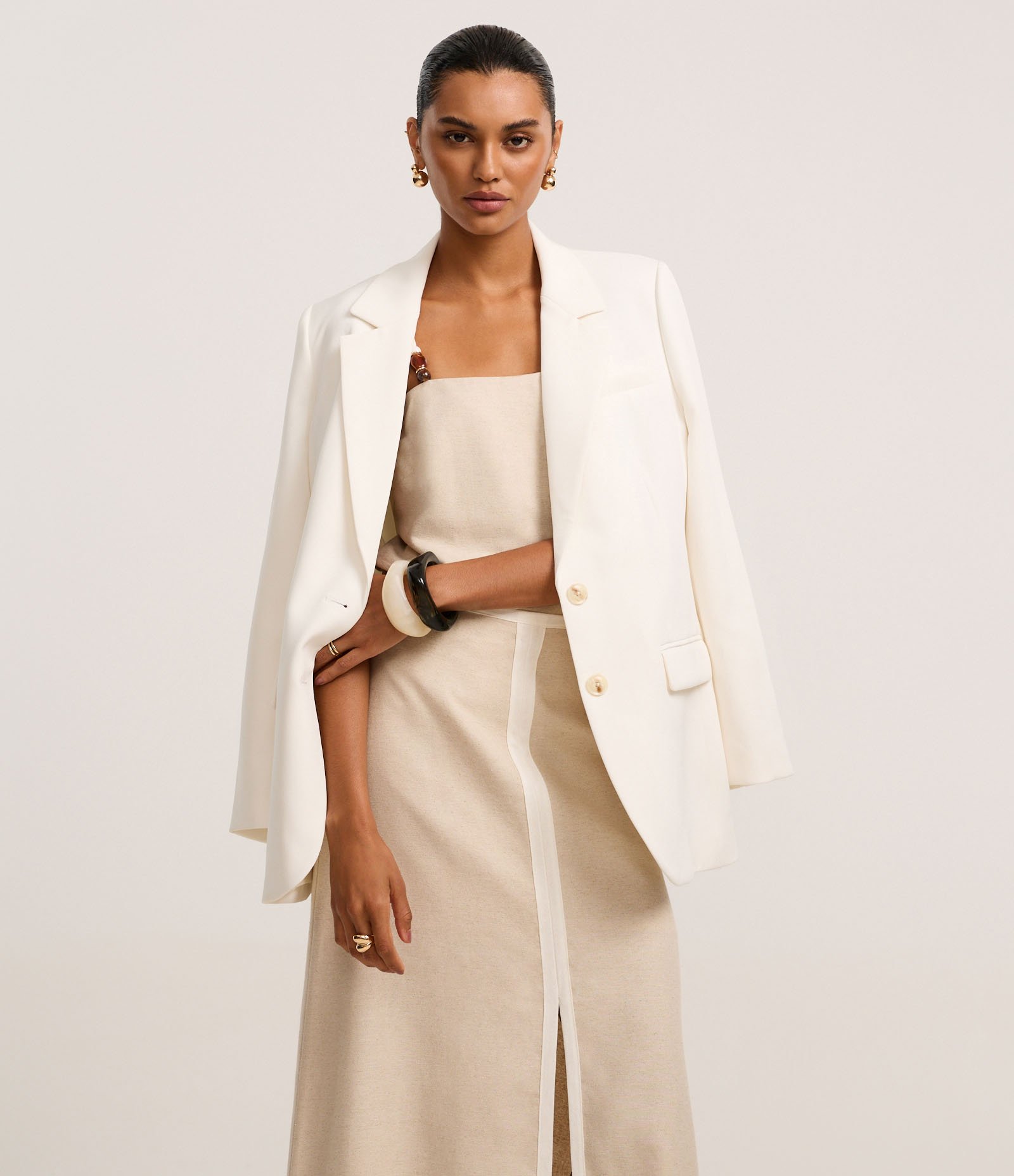 Saia Evasê Midi em Viscolinho com Viés Contrastante Bege 2