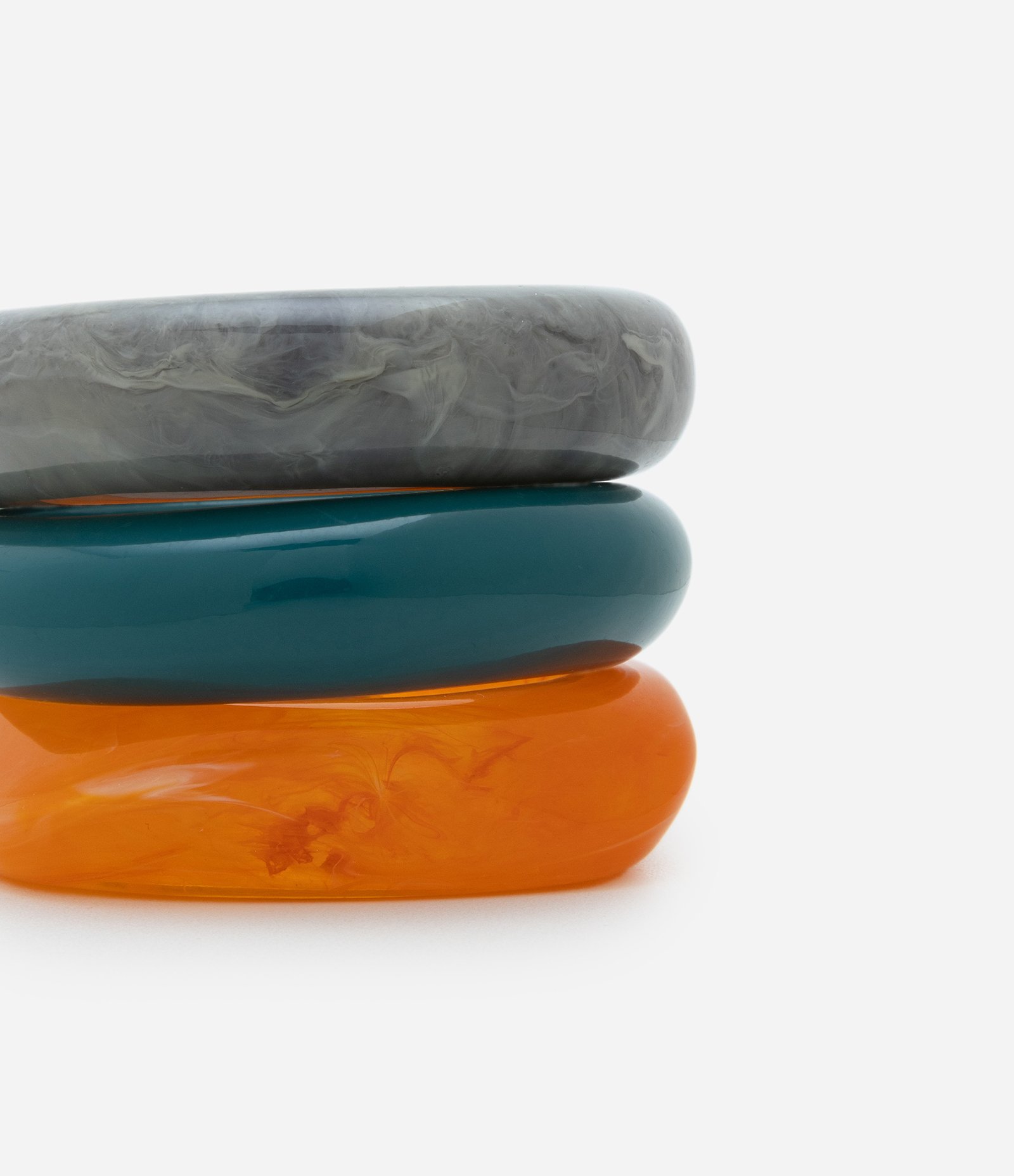 Kit 03 Braceletes Rígidos em Resina Multicores 2