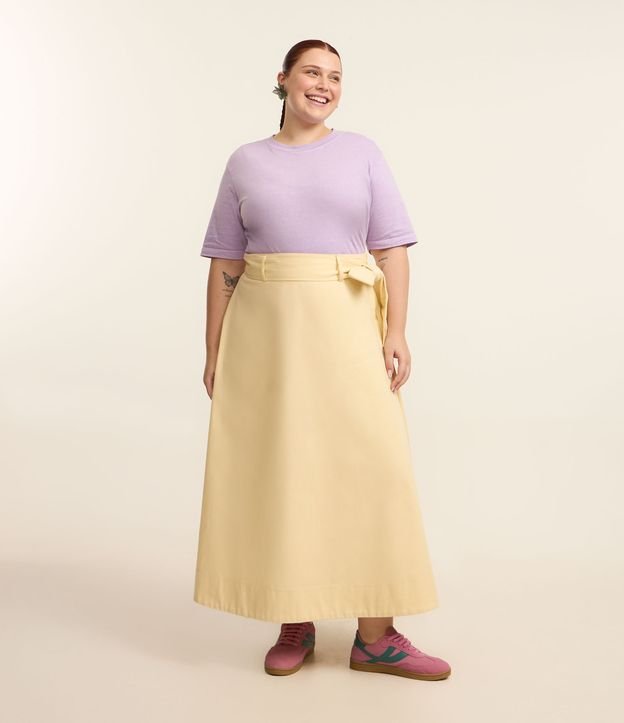 Saia Midi em Sarja com Cinto Faixa Curve & Plus Size