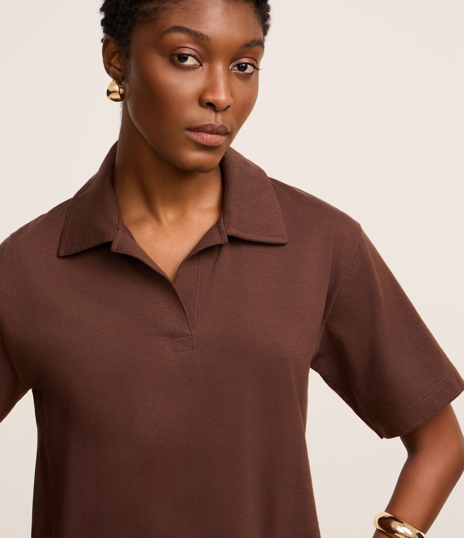 Blusa em Algodão com Gola Polo e Manga Curta Marrom 3