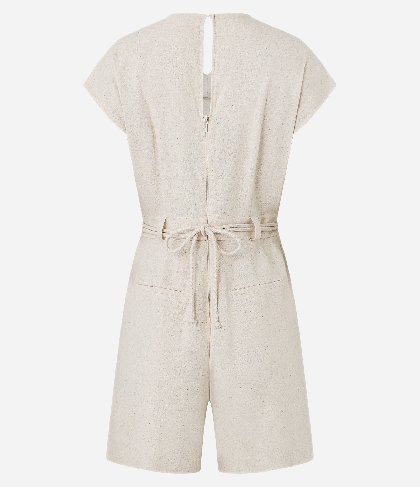 Macaquinho em Viscolinho com Cinto Corda e Pregas Bege 7