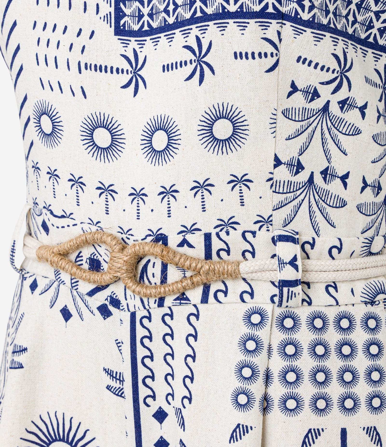 Macaquinho em Viscolinho com Cinto Corda e Estampa Tropical Off White 6