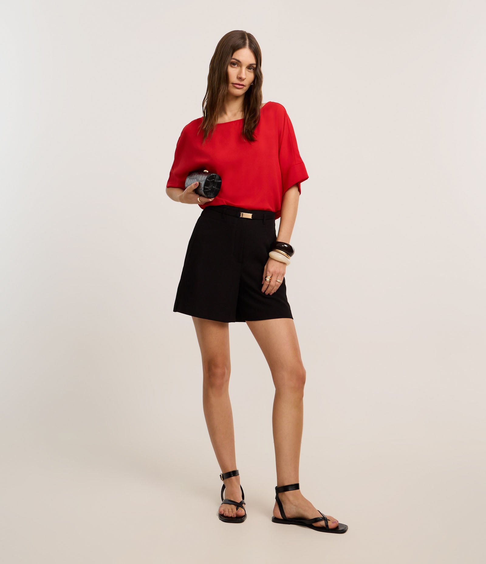 Blusa em Chiffon com Decote Canoa Vermelho 2