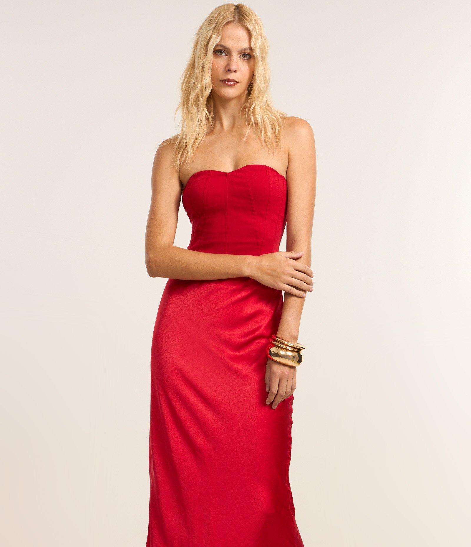 Saia New Midi em Cetim com Fenda Vermelho 2