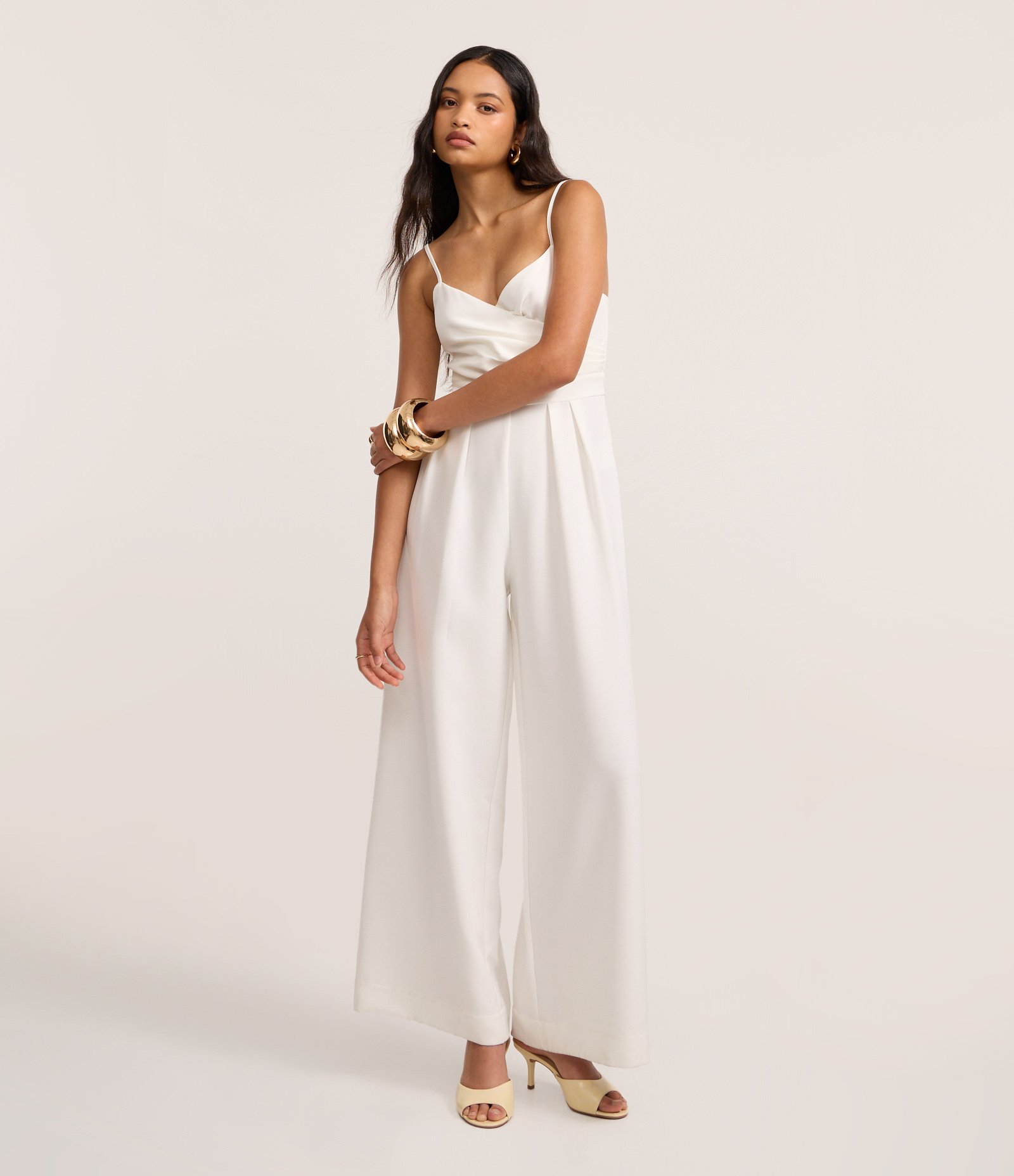 Macacão Pantalona Alfaiatado com Decote Transpassado Off White 1