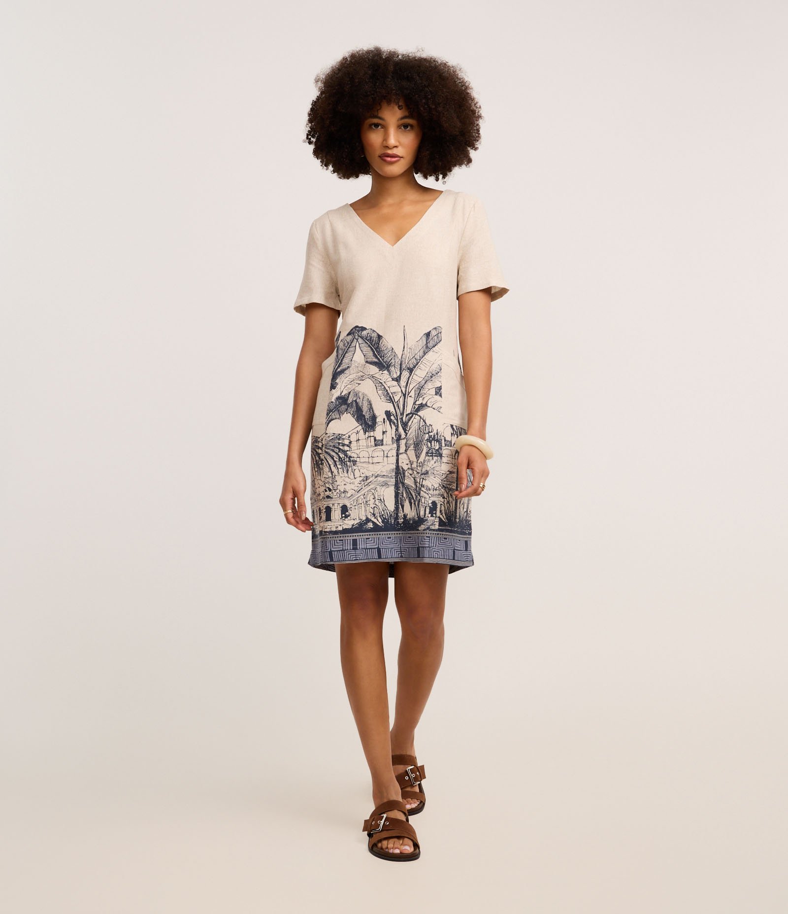 Vestido T-Shirt Curto em Viscolinho com Estampa Arco da Lapa Bege/Azul 2