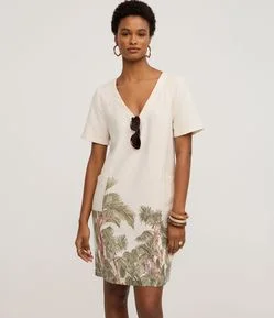 Vestido T-Shirt em Viscolinho com Estampa Folhagem