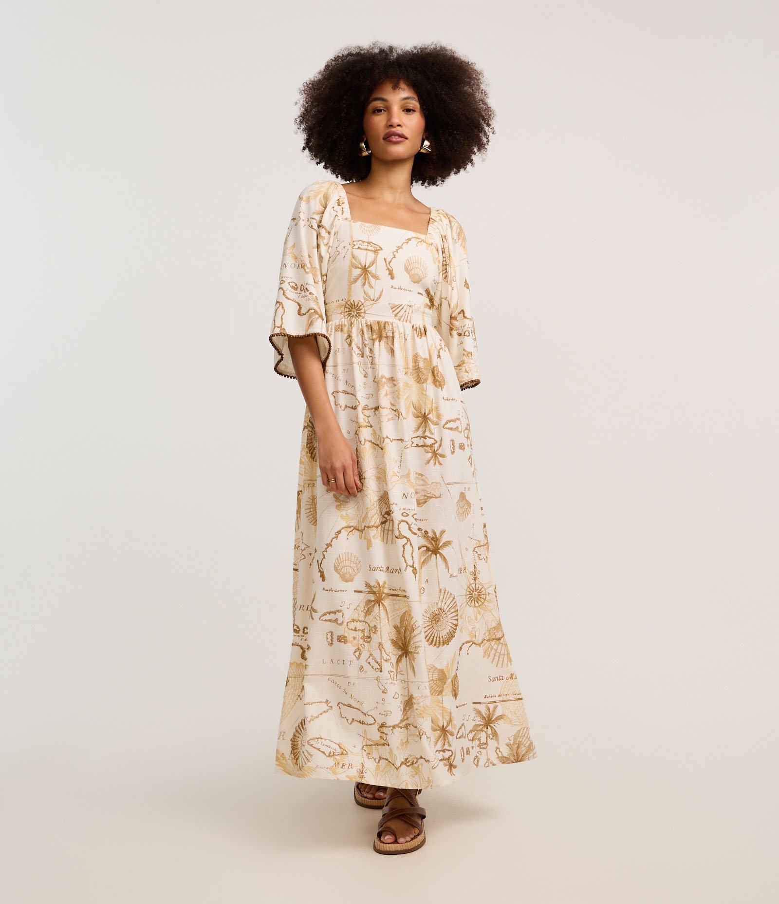 Vestido Evasê Midi em Viscolinho com Estampa Mapa Bege 1