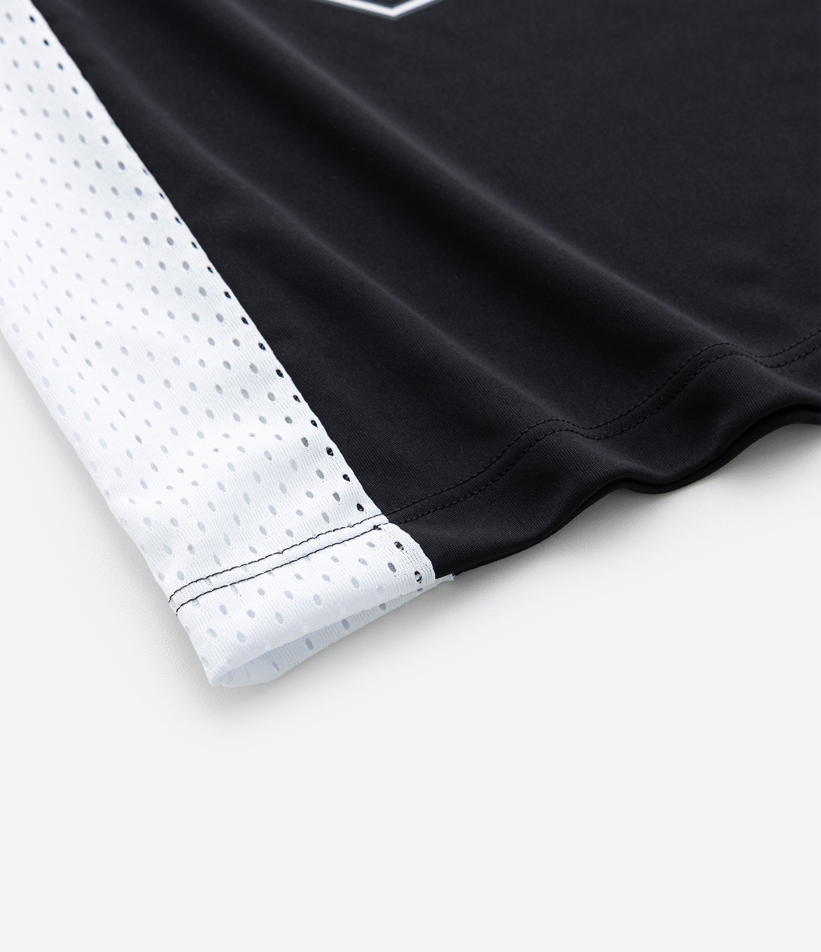 Regata Basquete Infantil em Microfibra com Estampa Straw Hats One Piece - Tam 5 a 14 anos Preto 4