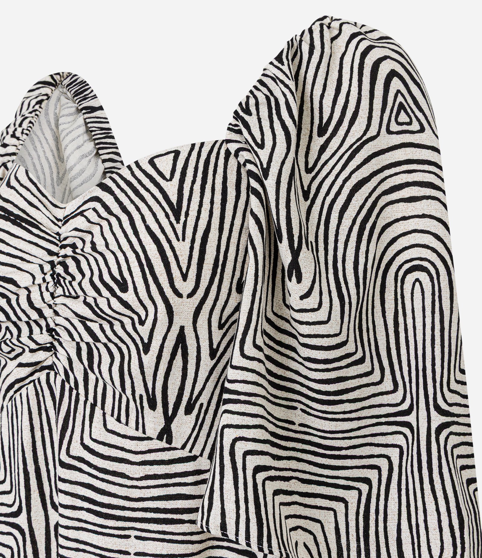 Vestido Midi em Viscolinho com Manga Godê e Estampa Geométrica Bege/Preto 6